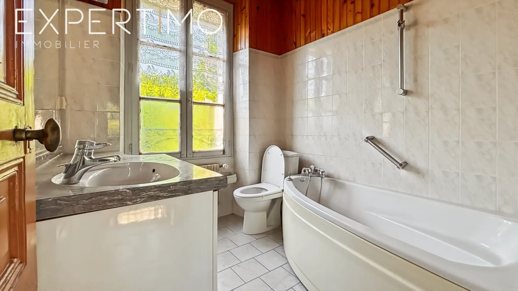 Maison à Rénover de 145 m² avec Grand Terrain à Étampes 