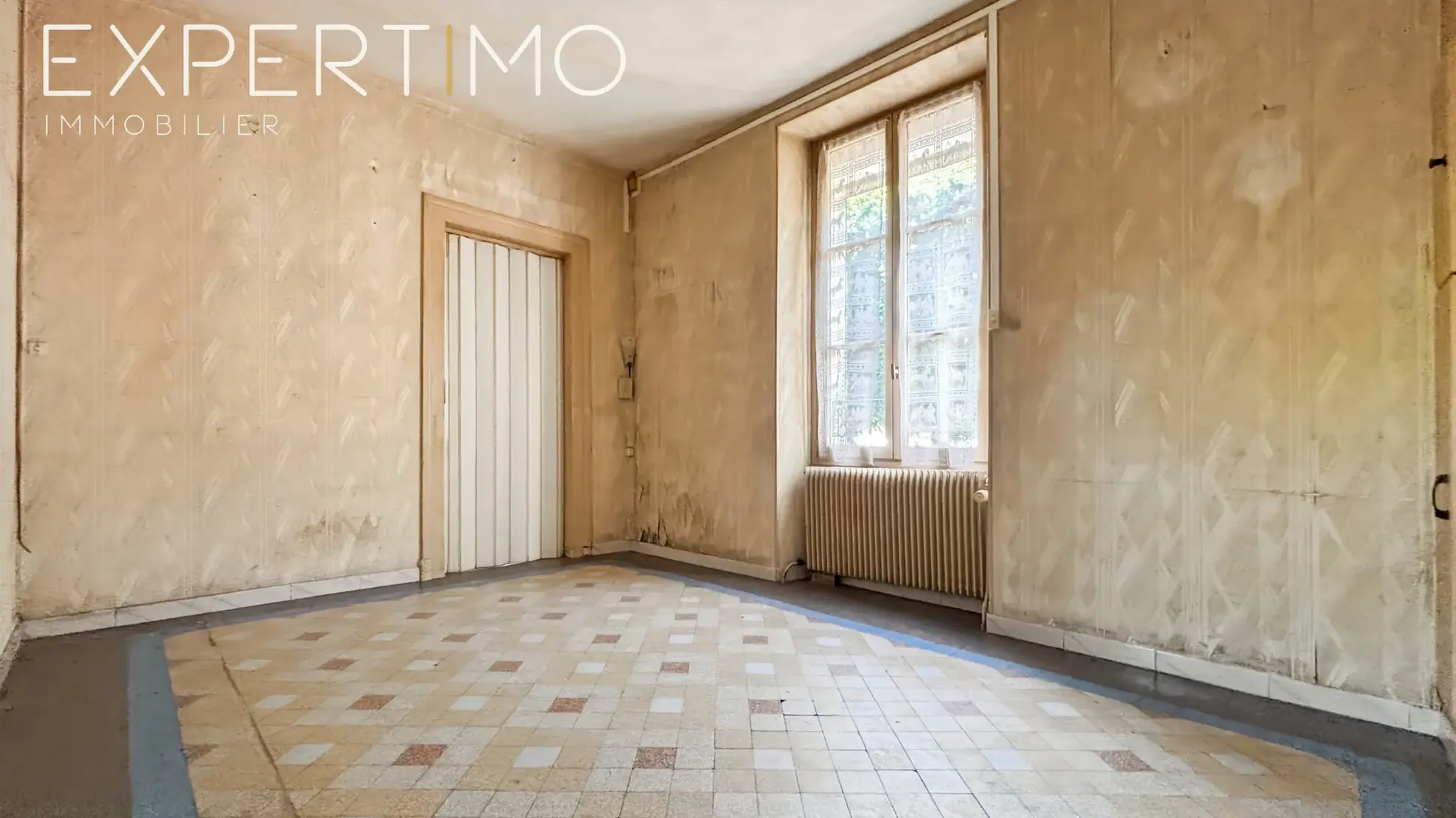 Maison à Rénover de 145 m² avec Grand Terrain à Étampes 