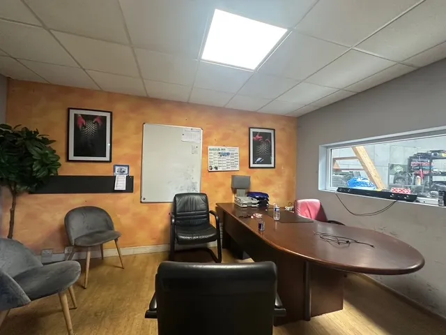 Garage automobile à Thionville - Murs et Fonds à vendre 