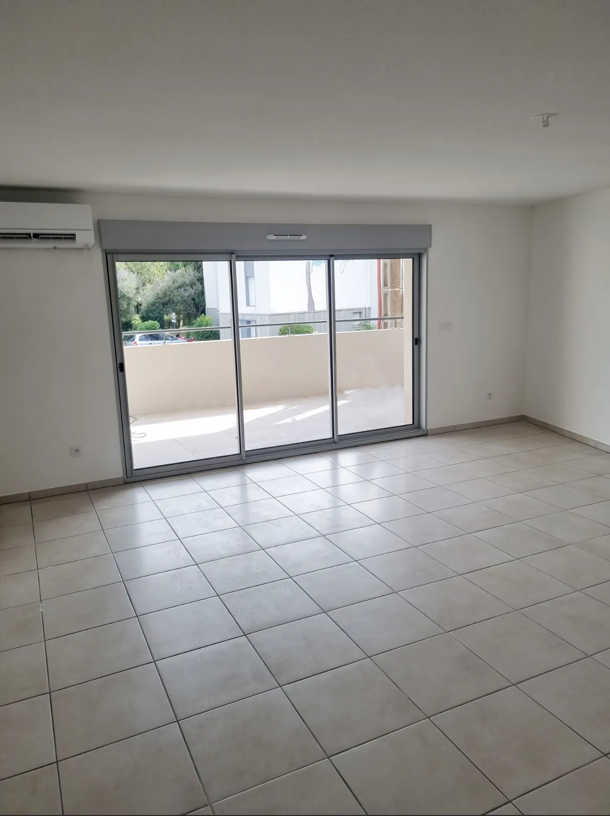 Appartement T4 neuf avec terrasse et garage à Marsillargues