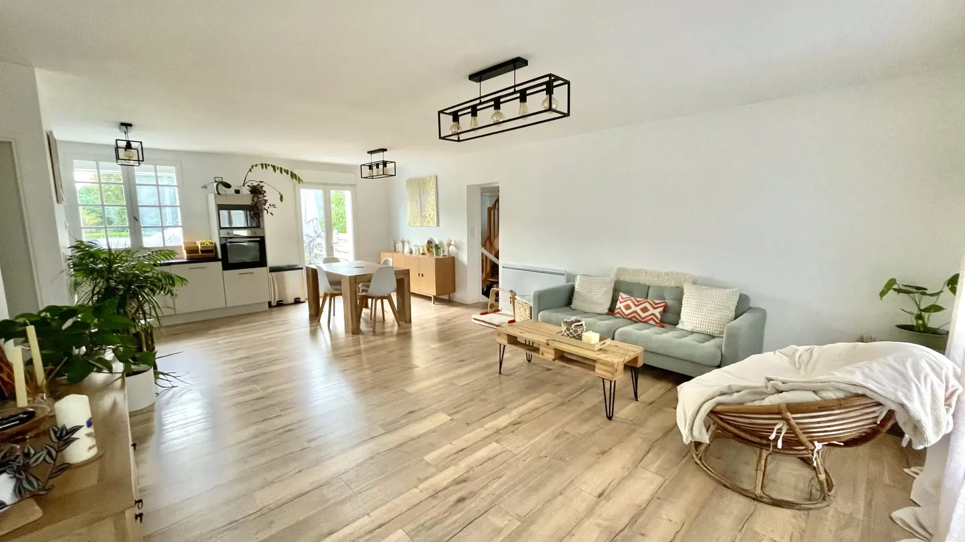 Maison de plain-pied à vendre à Saint Clément de la Place - 4 chambres et jardin