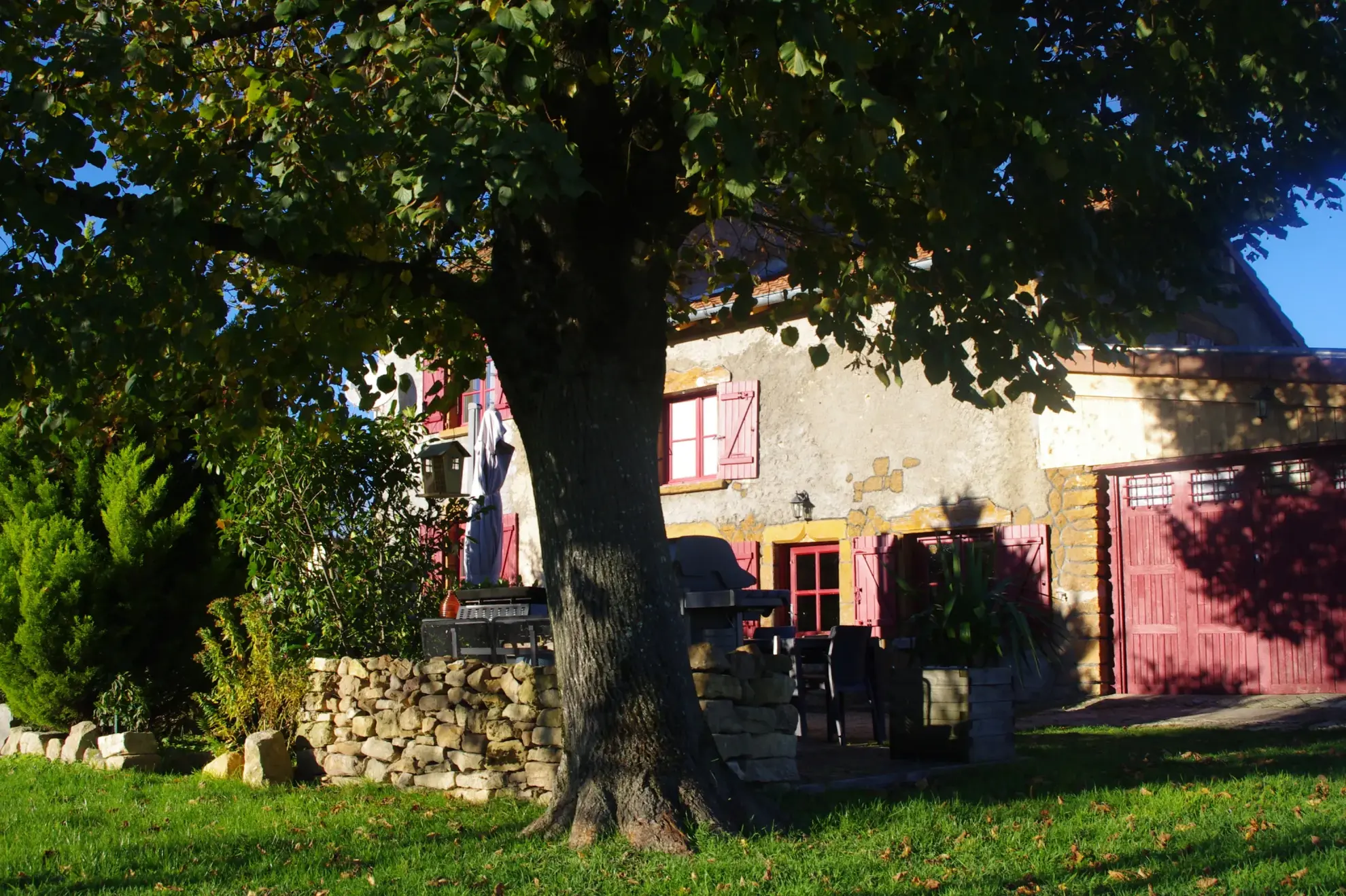 Fermette 3 chambres avec jardin à proximité de Charlieu 
