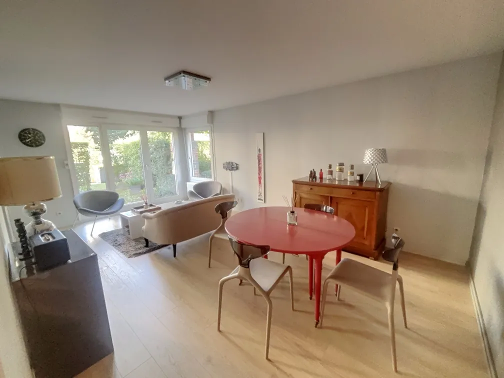 Appartement T3 avec terrasse et jardin privé à Lille Vauban - Port 