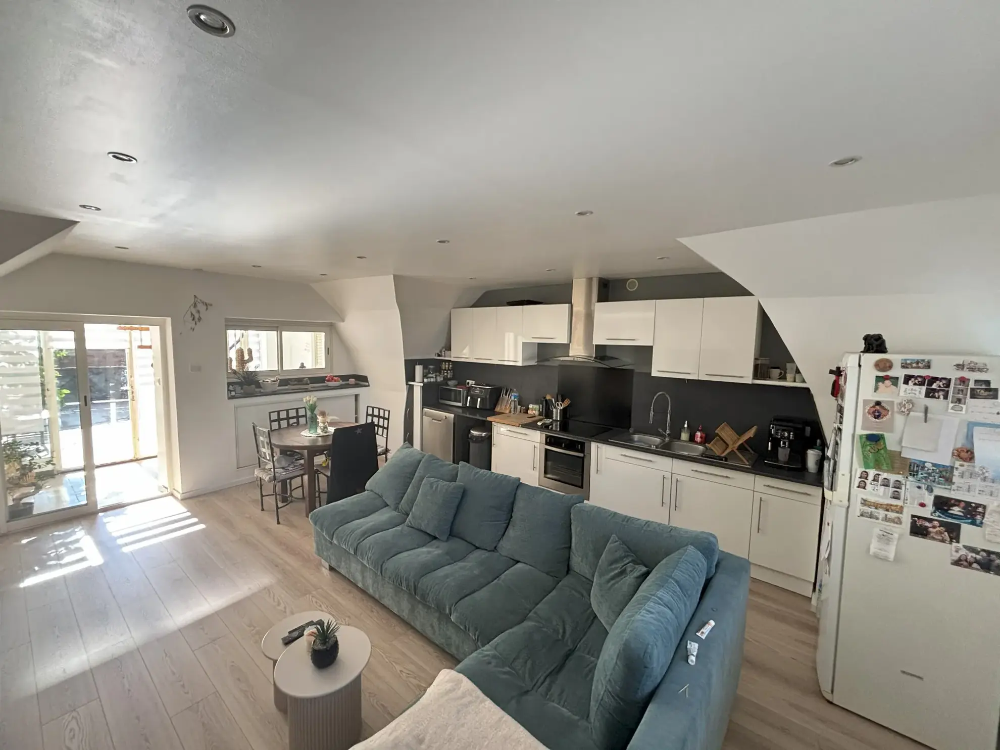 Maison de village rénovée avec extérieur privé à Boisseron, 3 chambres, prêt à emménager