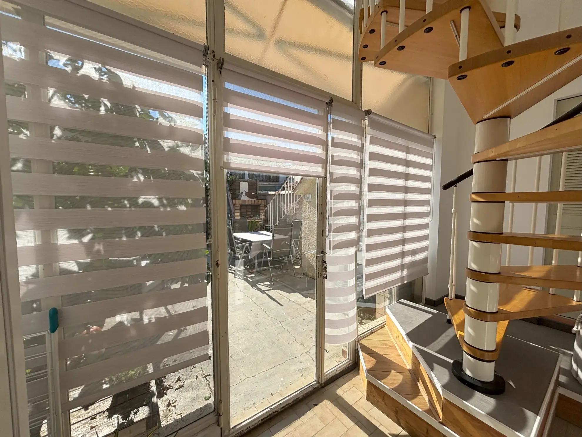 Maison de village rénovée avec extérieur privé à Boisseron, 3 chambres, prêt à emménager 