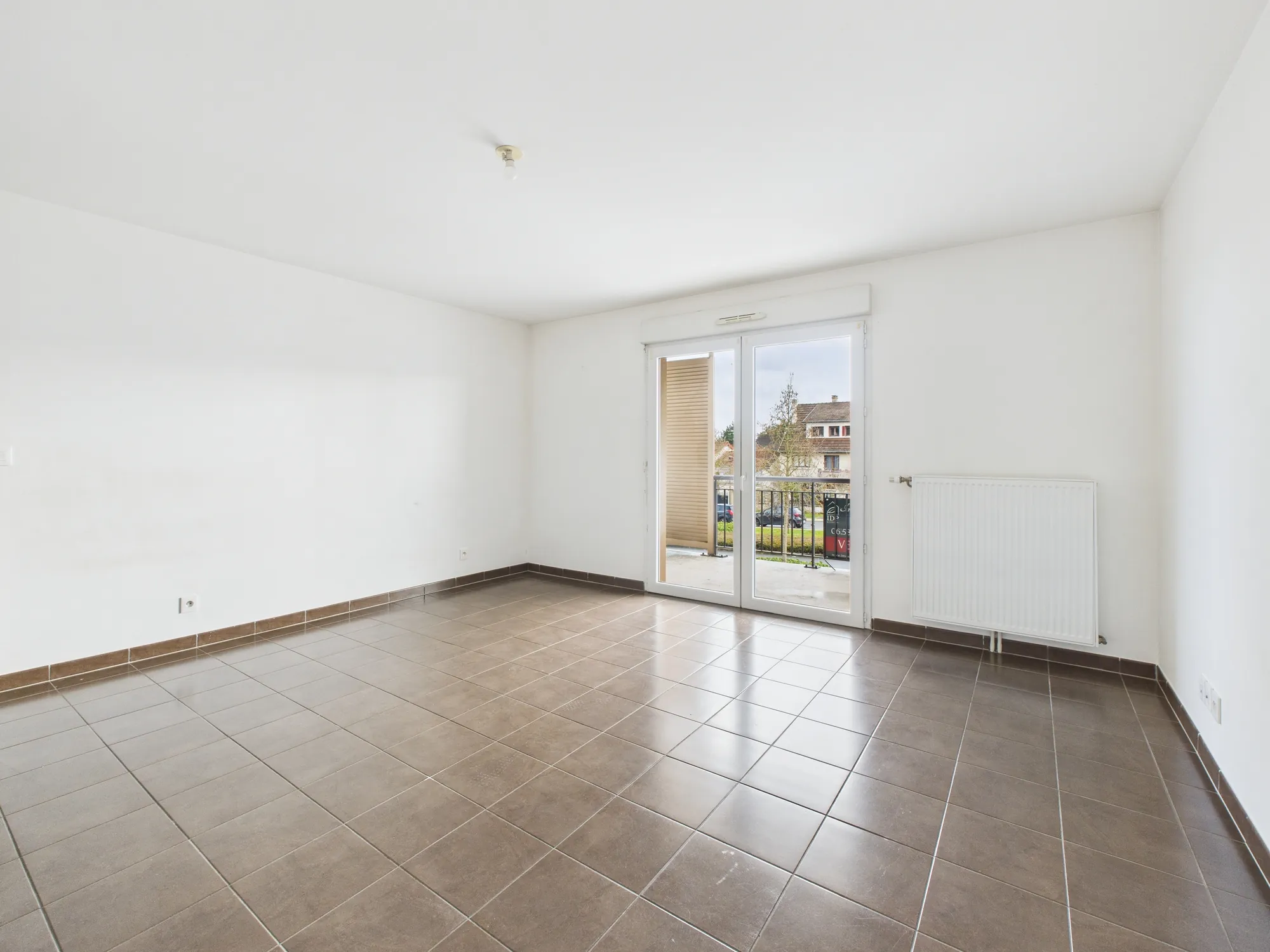 Appartement 2 pièces lumineux à Arpajon, 46,48 m² avec parking en centre-ville