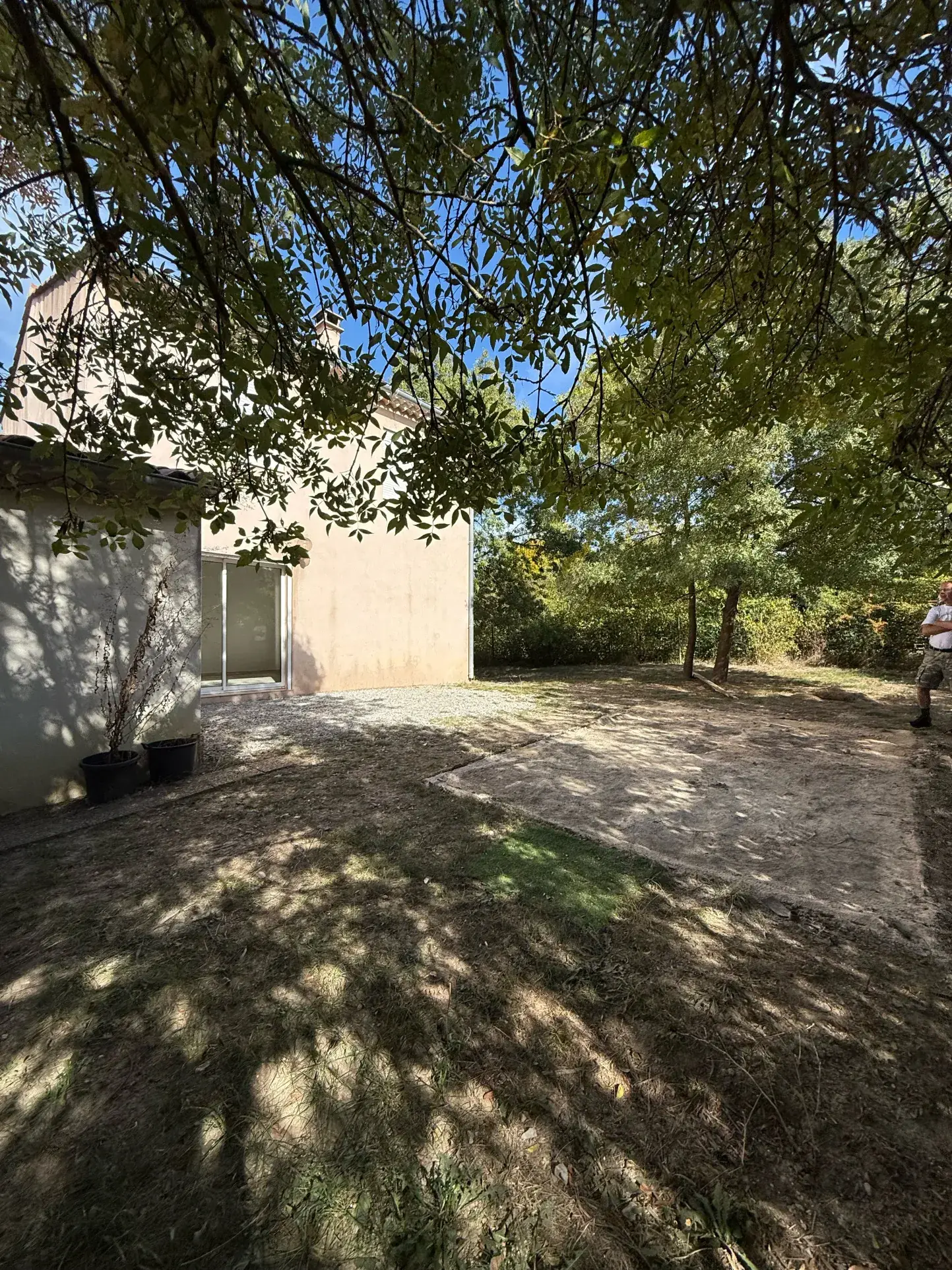 Villa moderne 2010 avec jardin sud et garage à Boisset et Gaujac