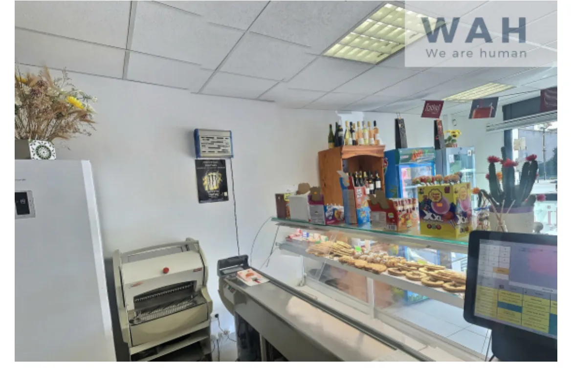 Local commercial à vendre à Générac - Point chaud de 70 m² 