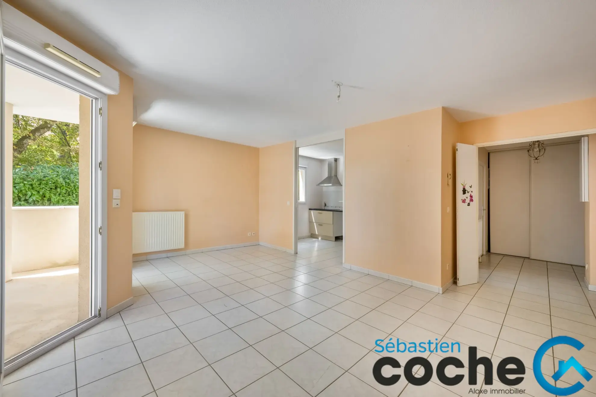 Appartement T3 avec balcon et garage au centre de Saint-Bonnet-de-Mure 