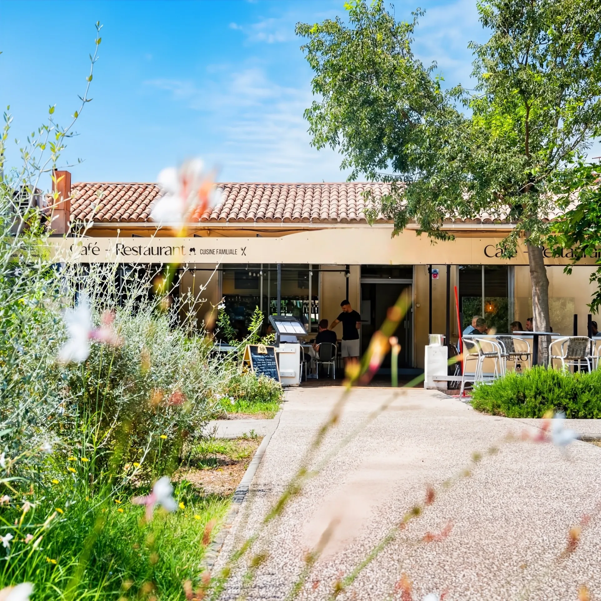 Fonds de commerce Café, Bar et Restaurant avec Licence IV près d'Avignon