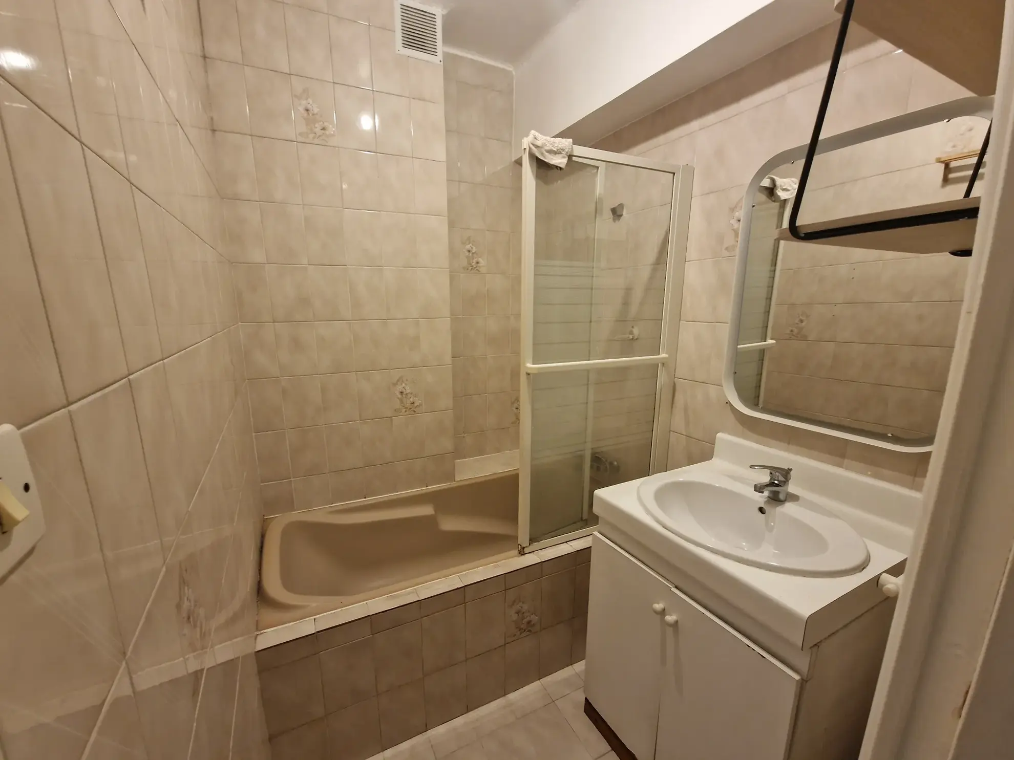 Appartement T3 de 53 m² à Toulon avec balcon et ascenseur 