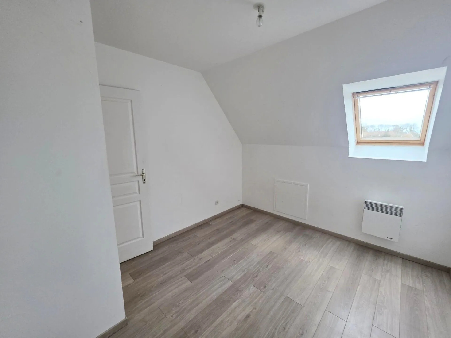 Pavillon individuel lumineux proche de la mer entre Fécamp et Cany-Barville 