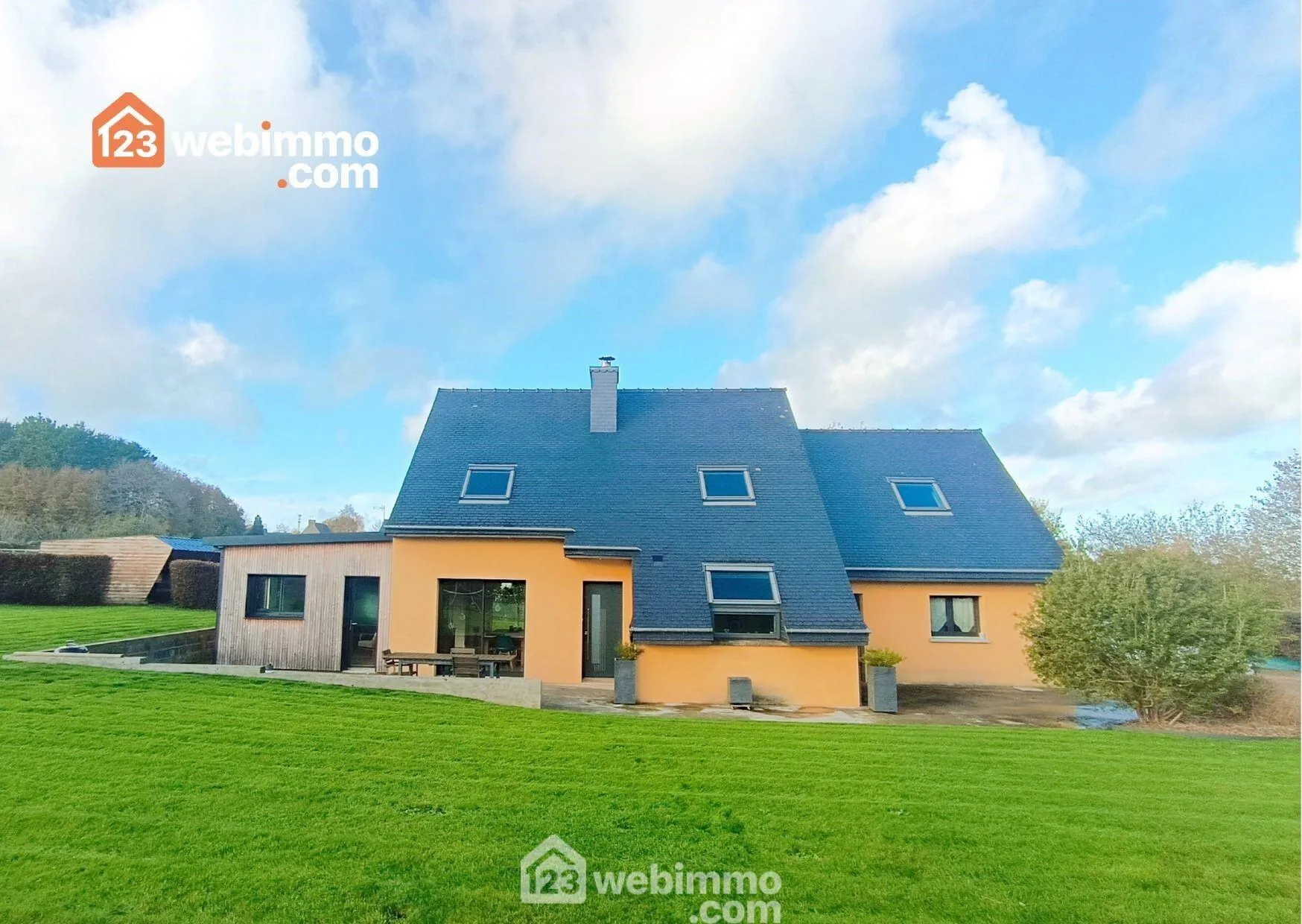 Maison familiale à Plouaret de 158m² avec jardin et double garage