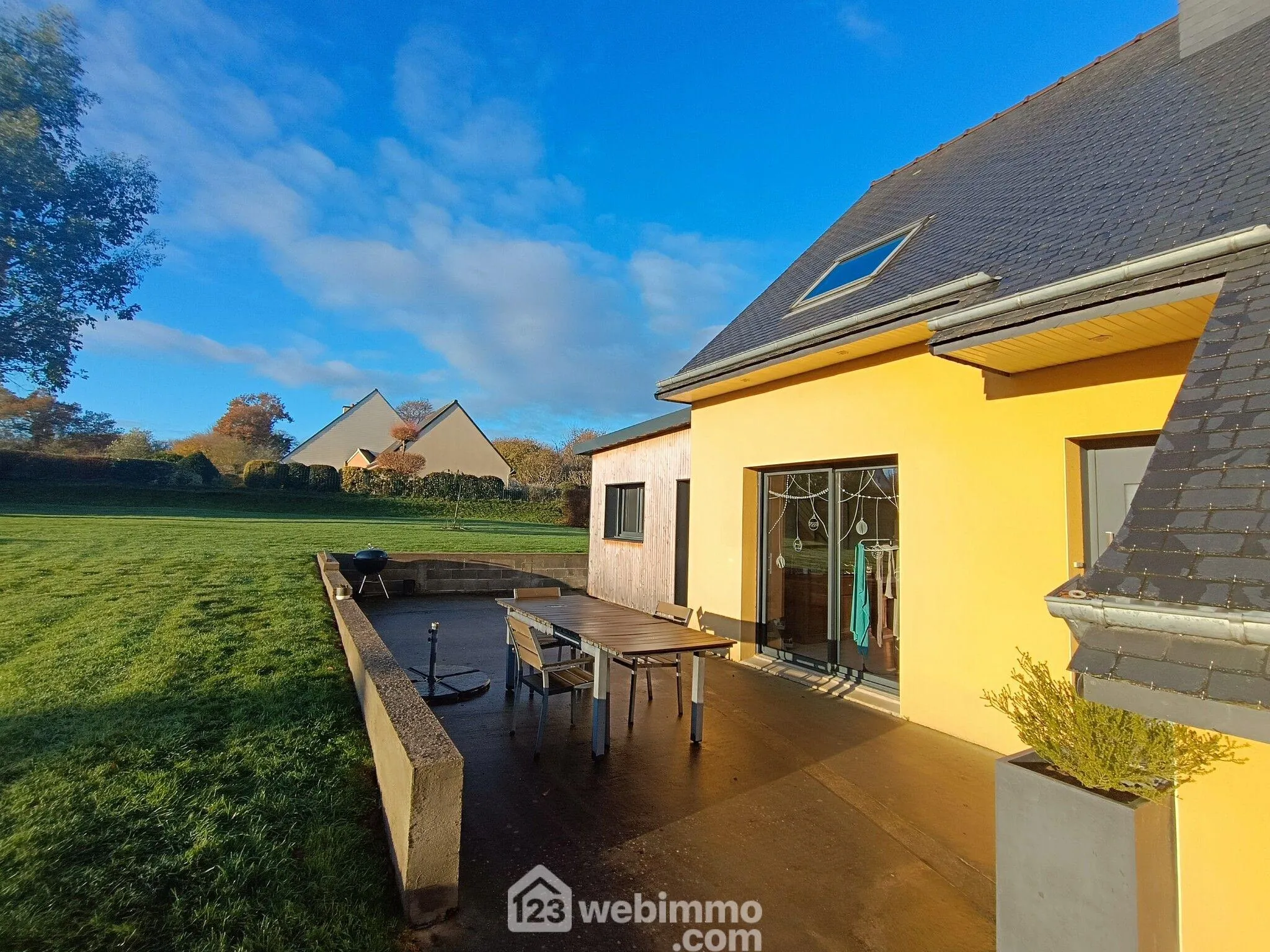 Maison familiale à Plouaret de 158m² avec jardin et double garage 