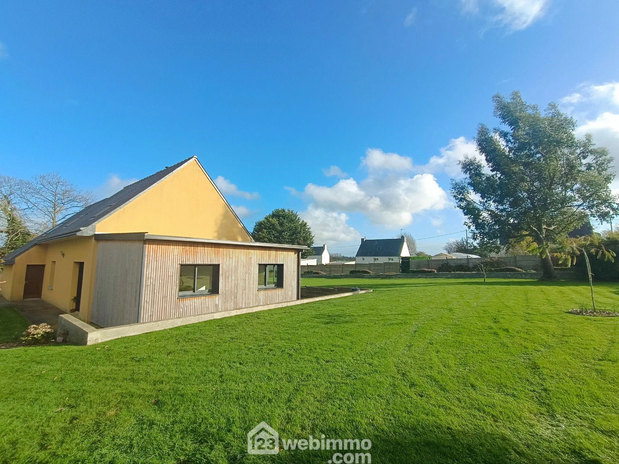 Maison familiale à Plouaret de 158m² avec jardin et double garage 