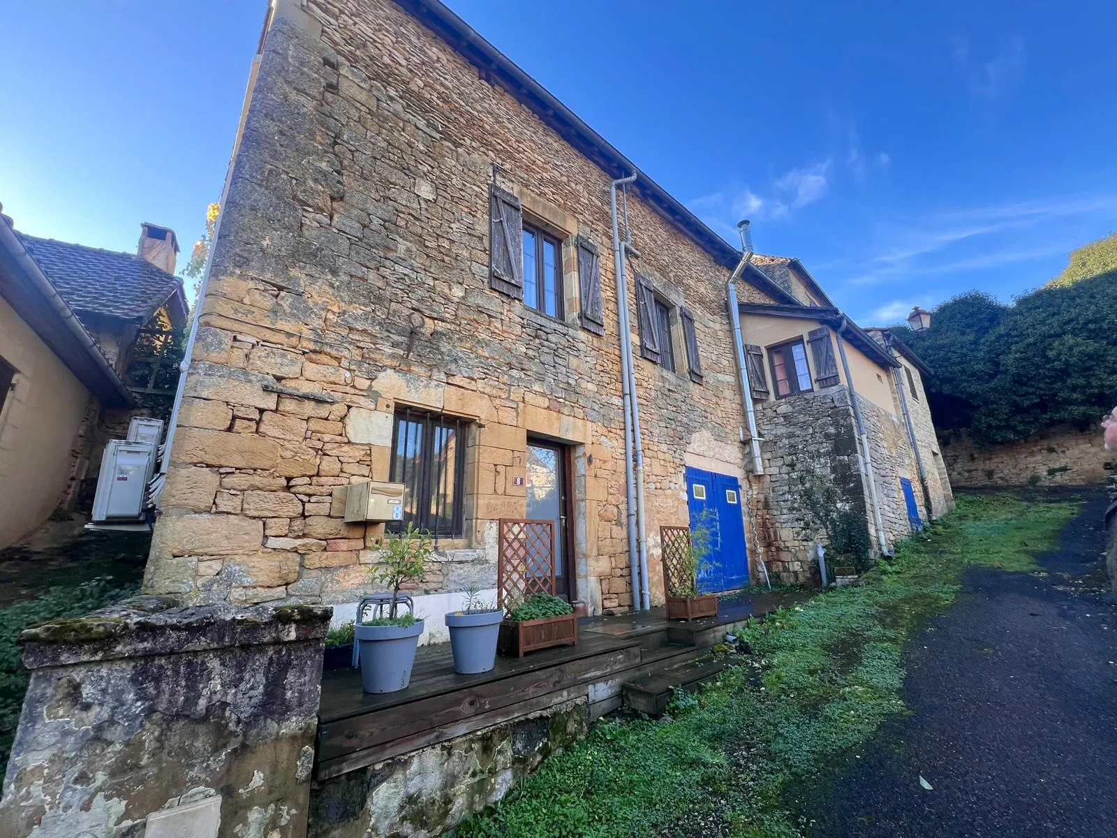 Maison de village avec studio indépendant à Salignac - Idéal résidence ou investissement 