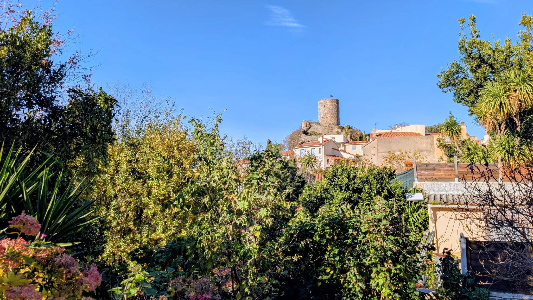 Belle maison de ville avec jardin à Laroque des Albères