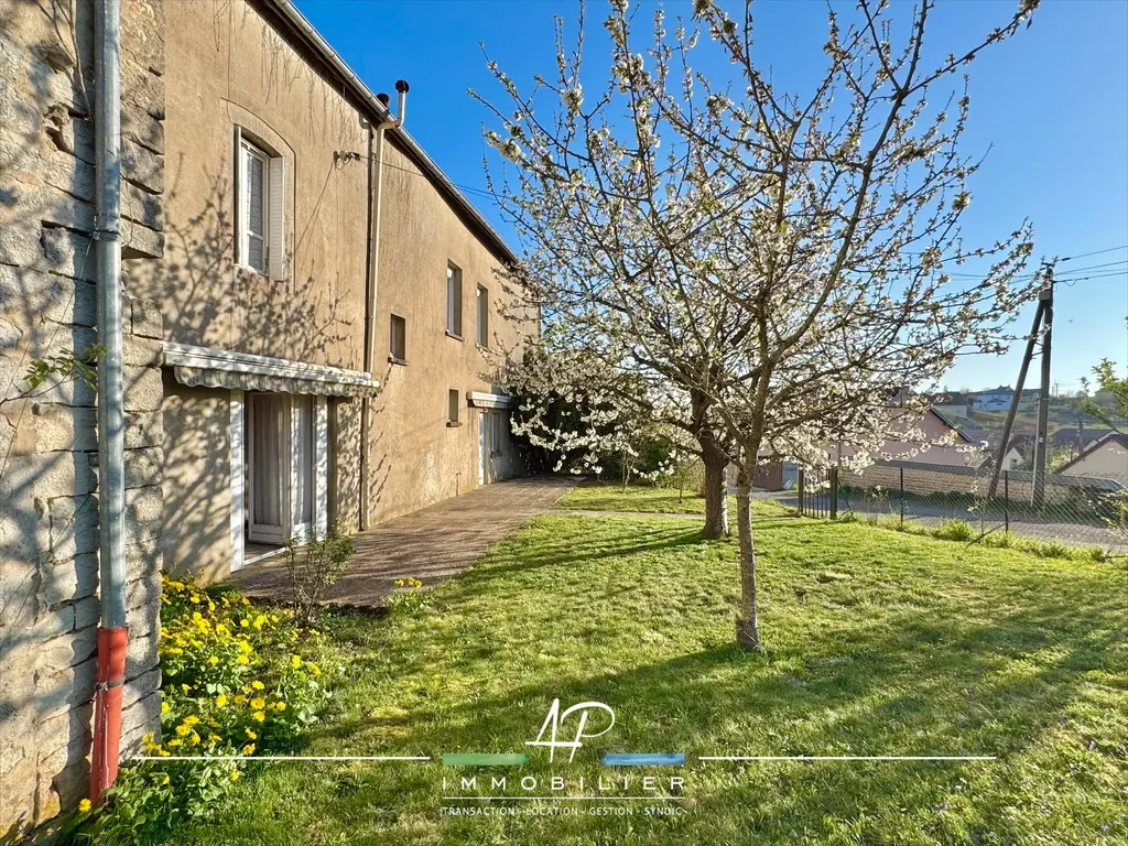 Vaste maison ancienne avec potentiel à Francheville, 6 chambres, jardin de 570 m² 