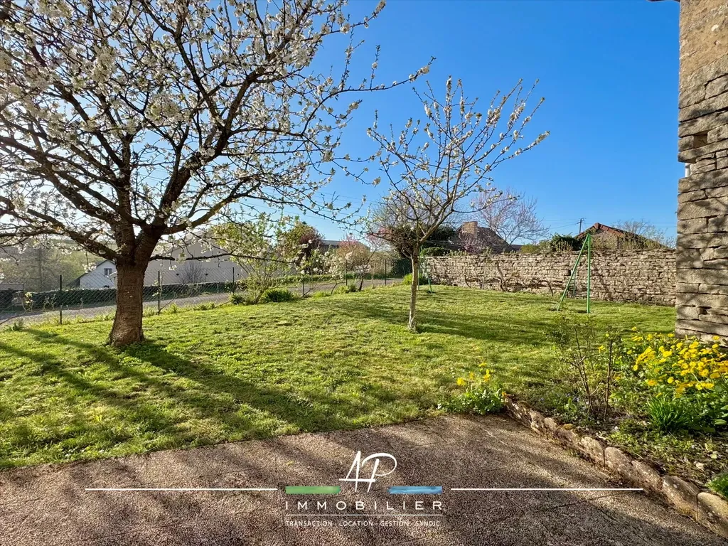 Vaste maison ancienne avec potentiel à Francheville, 6 chambres, jardin de 570 m² 