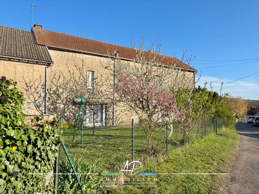 Vaste maison ancienne avec potentiel à Francheville, 6 chambres, jardin de 570 m²