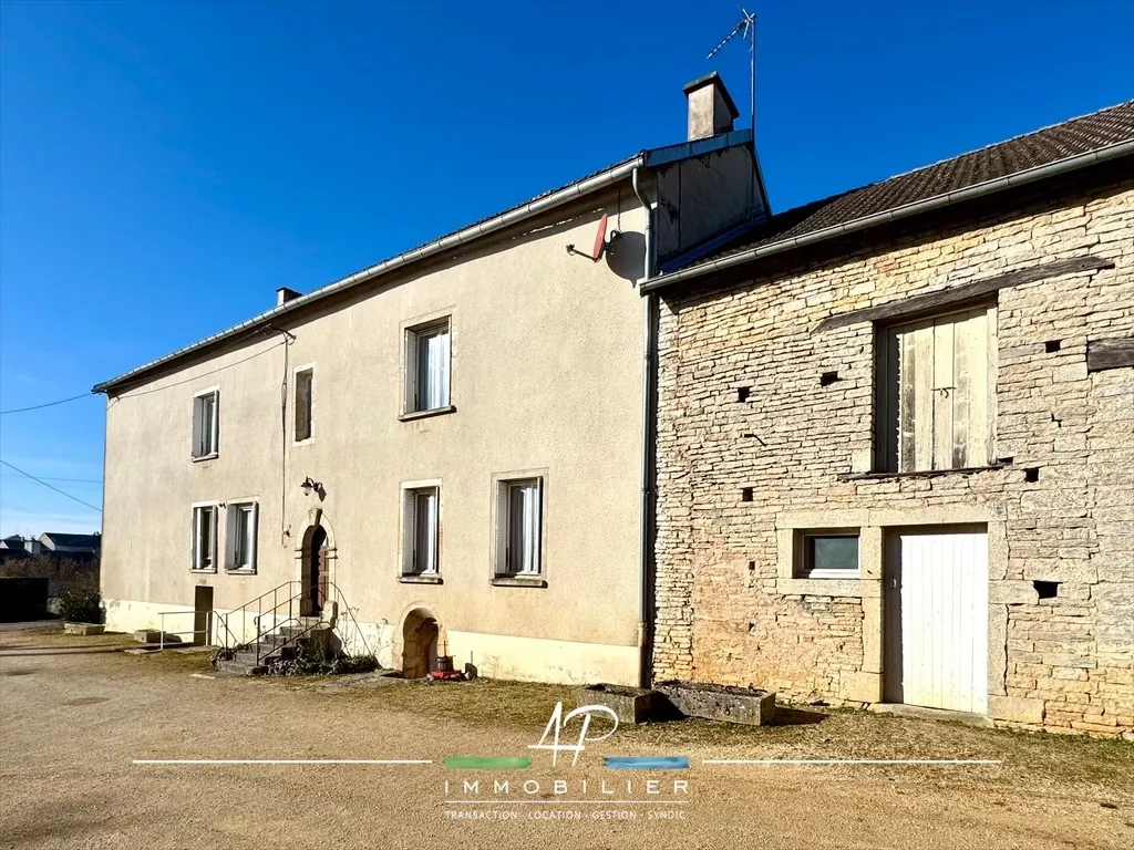 Vaste maison ancienne avec potentiel à Francheville, 6 chambres, jardin de 570 m² 