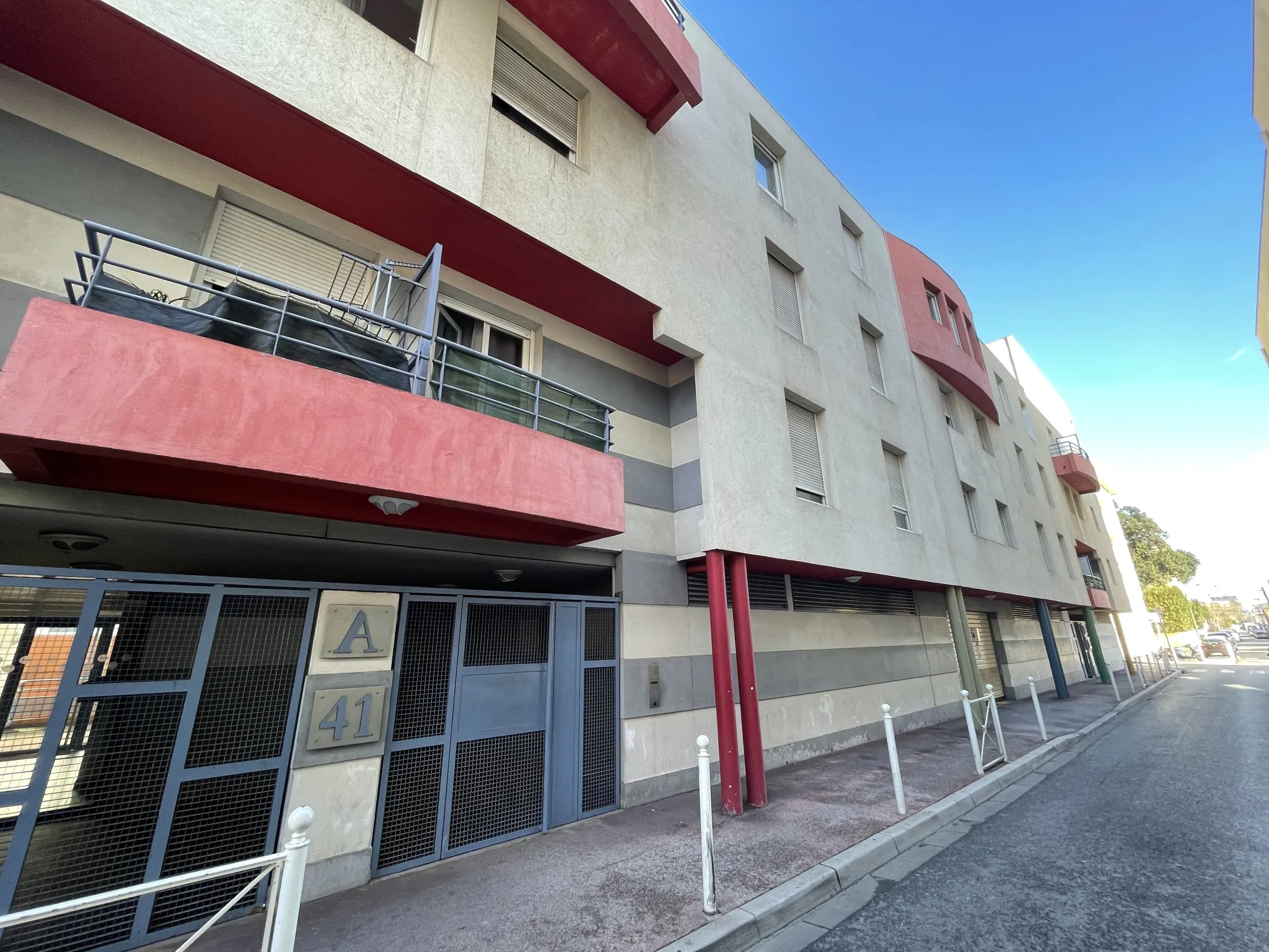 Studio de 22,60m² avec parking à Toulon proche Clinique St Michel 