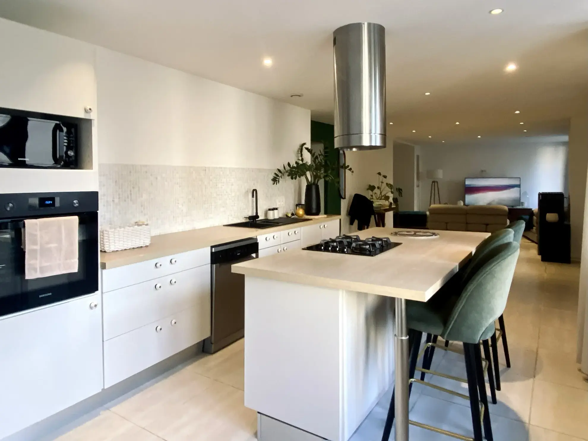 Maison de 168 m² avec 5 chambres, cour et potentiel d’extension proche Saint-Donat-sur-l’Herbasse 