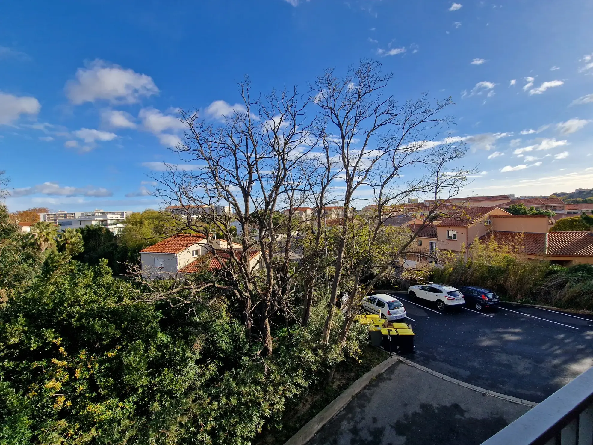 Appartement T3 rénové avec balcon et vue nature à Perpignan 