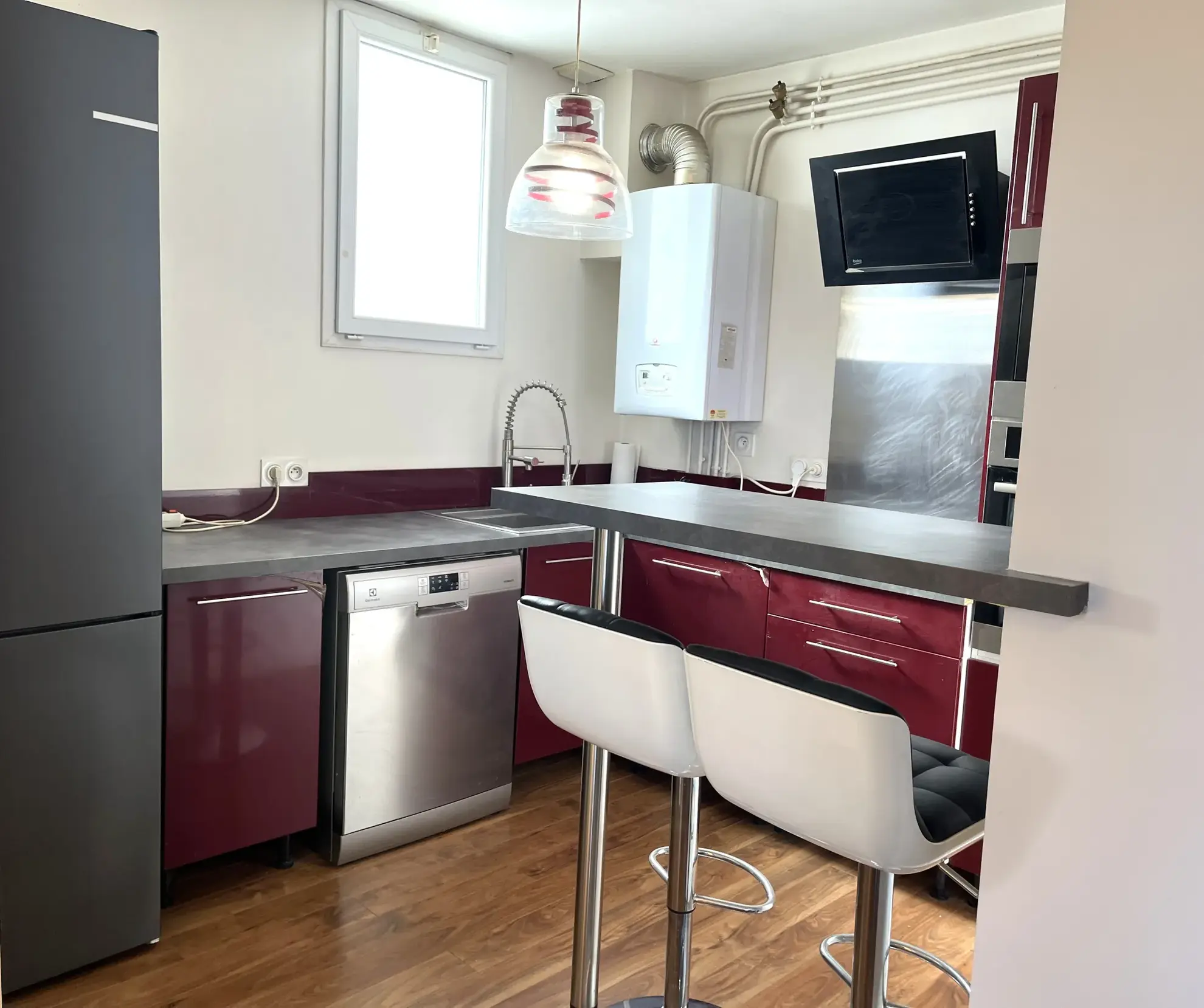 Appartement T3 à Clermont-Ferrand de 53 m² avec cave et rénovations récentes 