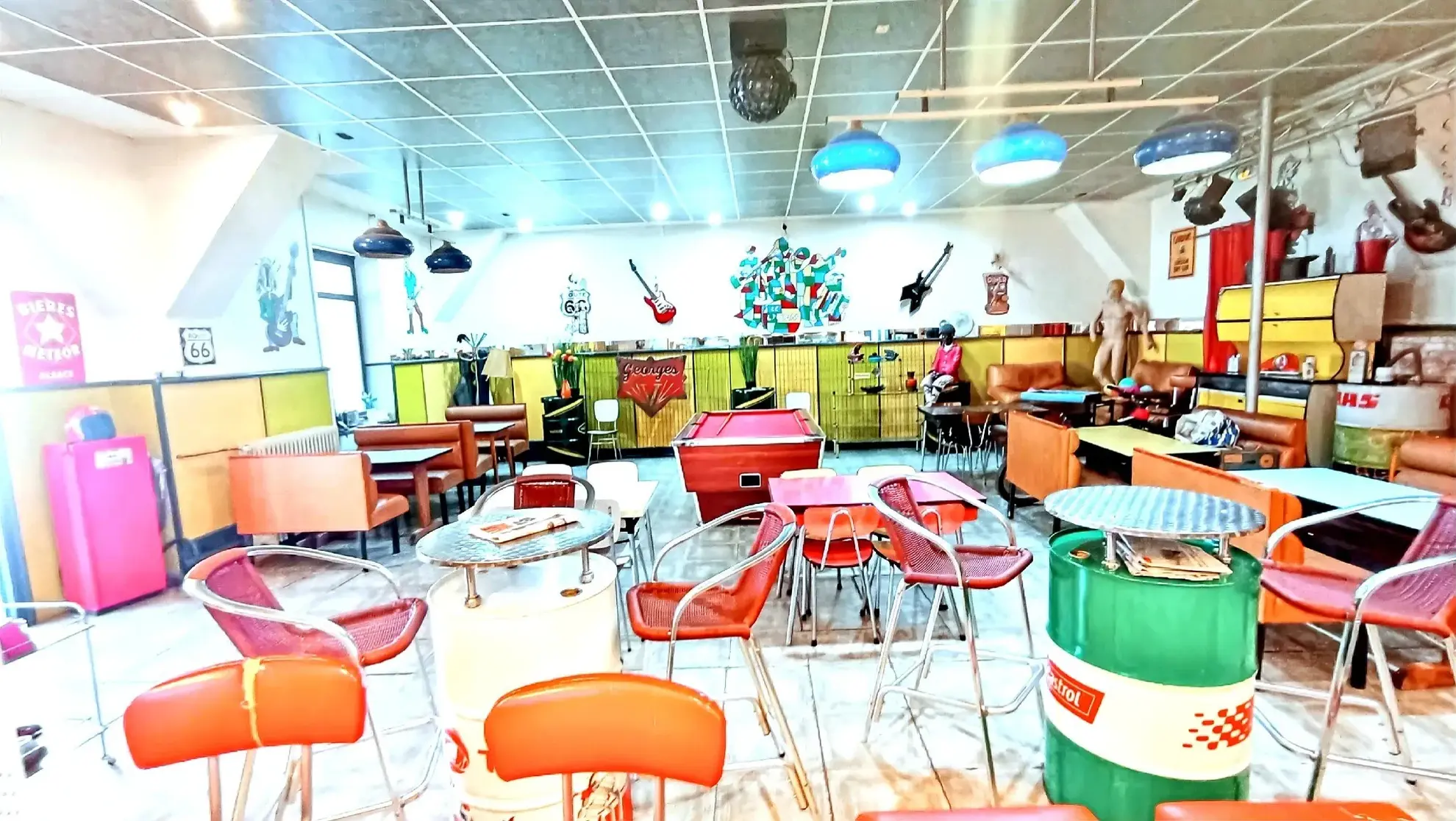 Vente murs et fonds de commerce d’un bar-restaurant dans les Vosges avec logement et parking 