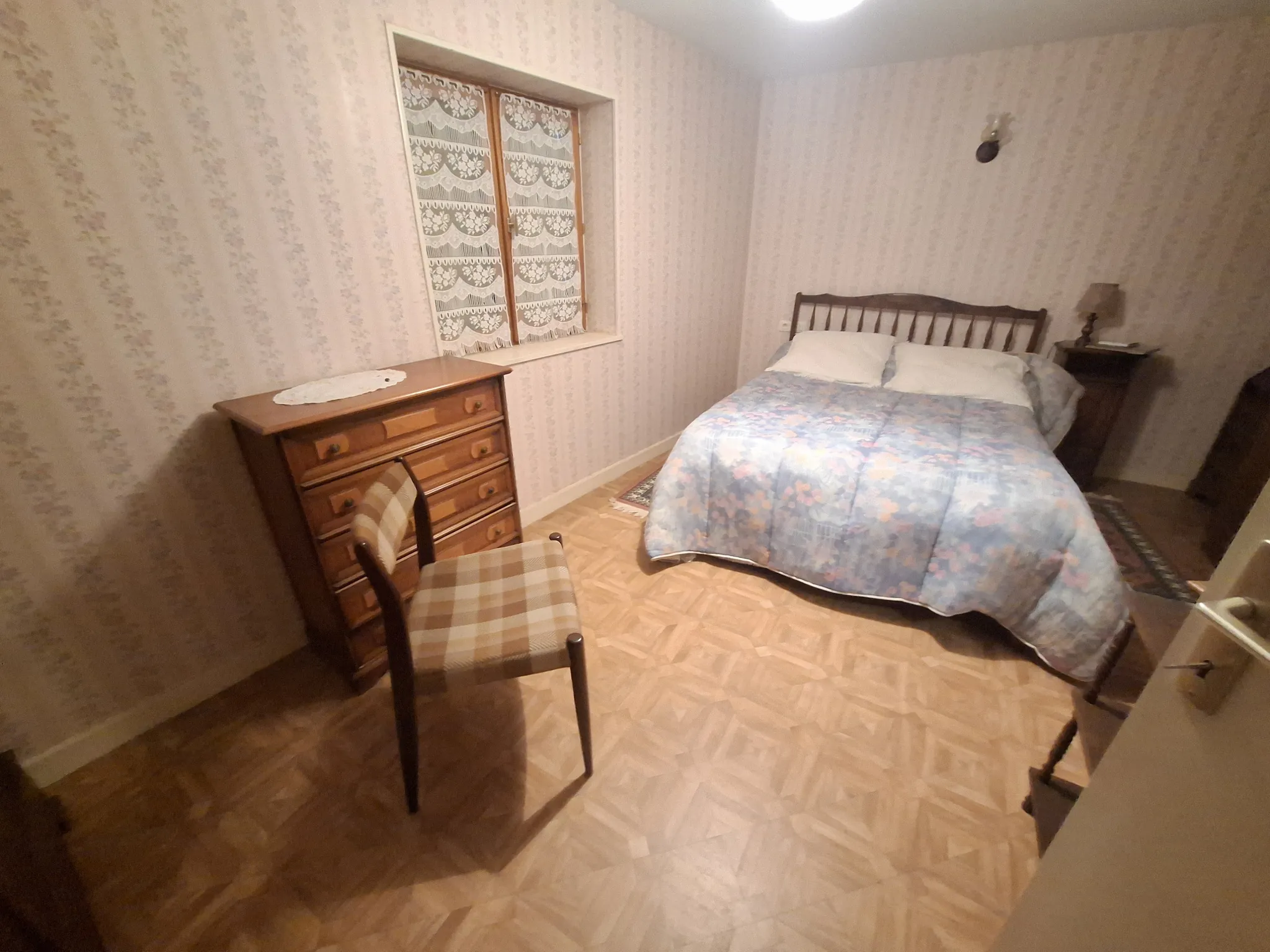 Maison à rénover avec dépendances à Cheyssieu, Vienne (38550) 