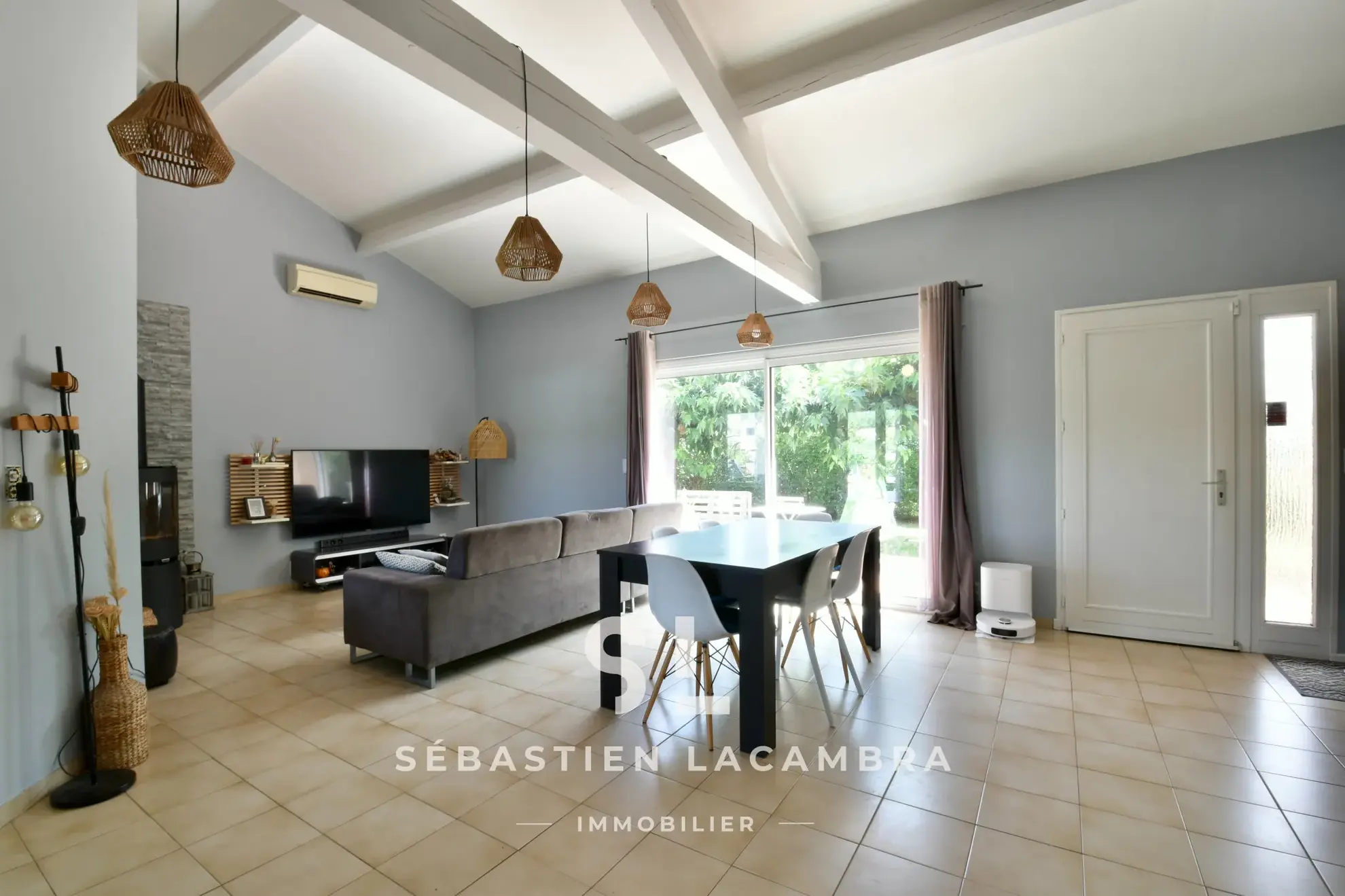 Maison familiale 7 pièces avec jardin sans vis-à-vis et piscine à Lescure-d’Albigeois 