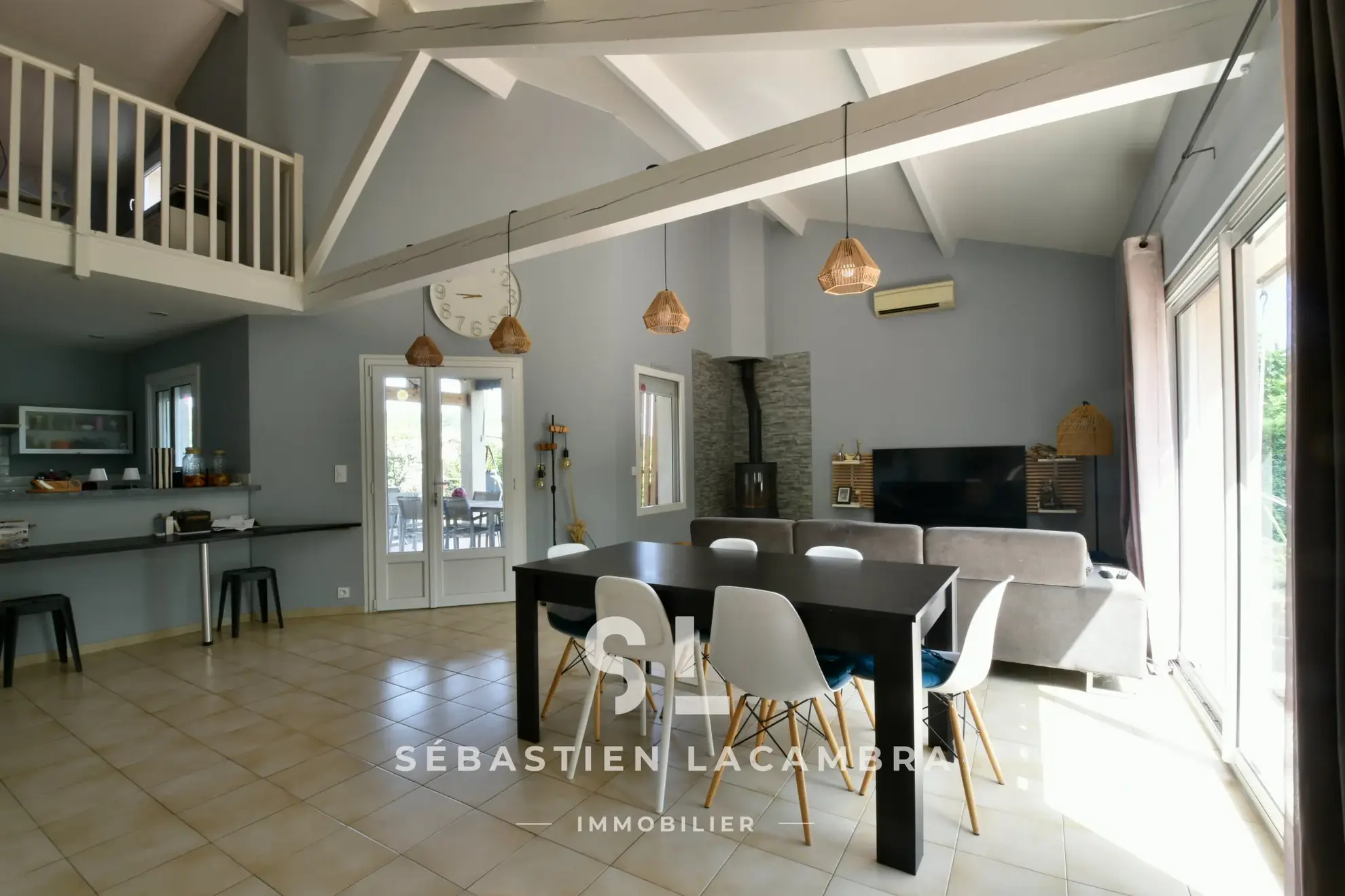 Maison familiale 7 pièces avec jardin sans vis-à-vis et piscine à Lescure-d’Albigeois 