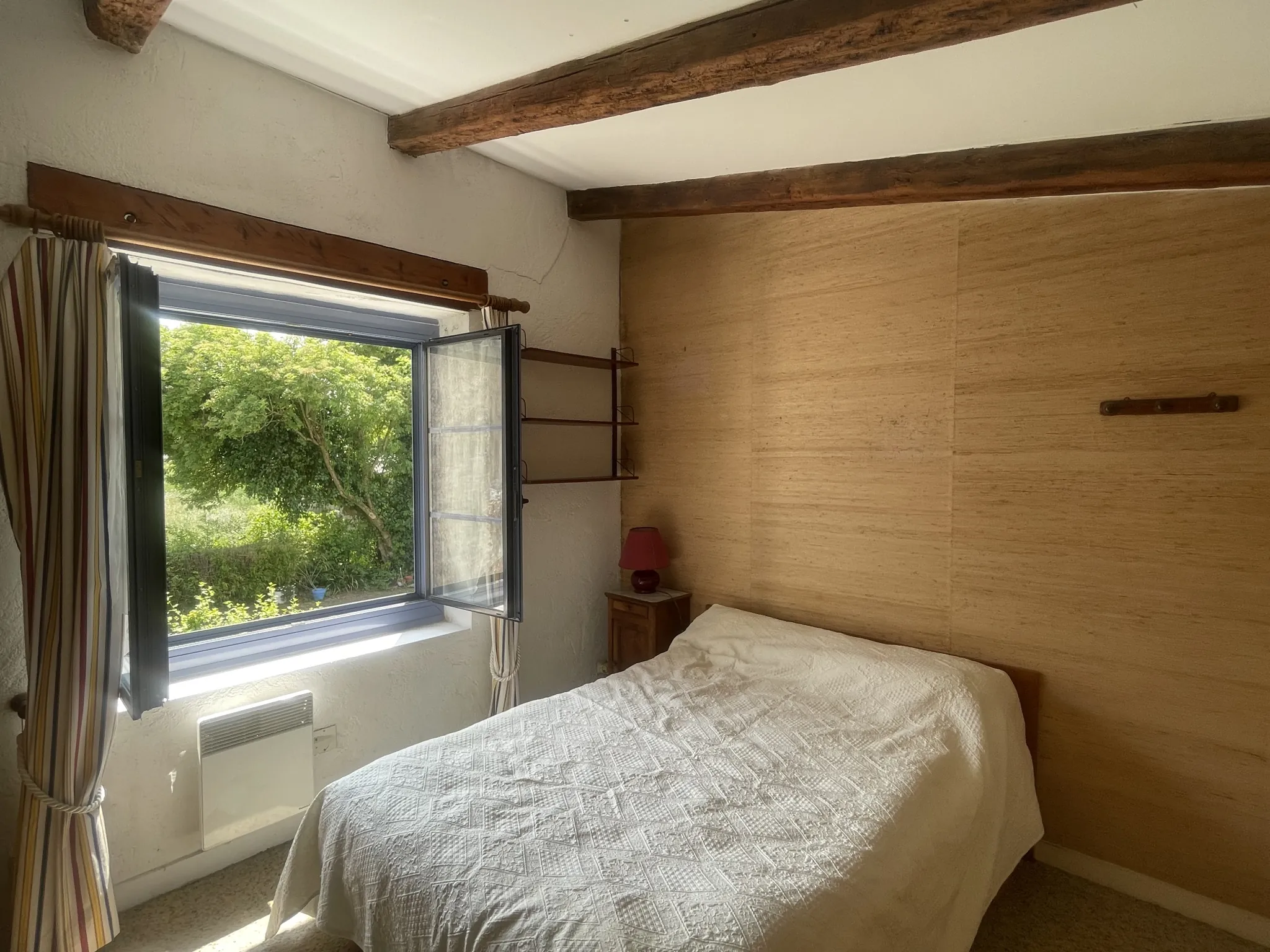 Achat maison à Croix Chapeau avec 3 chambres, jardin exposé sud et garage 