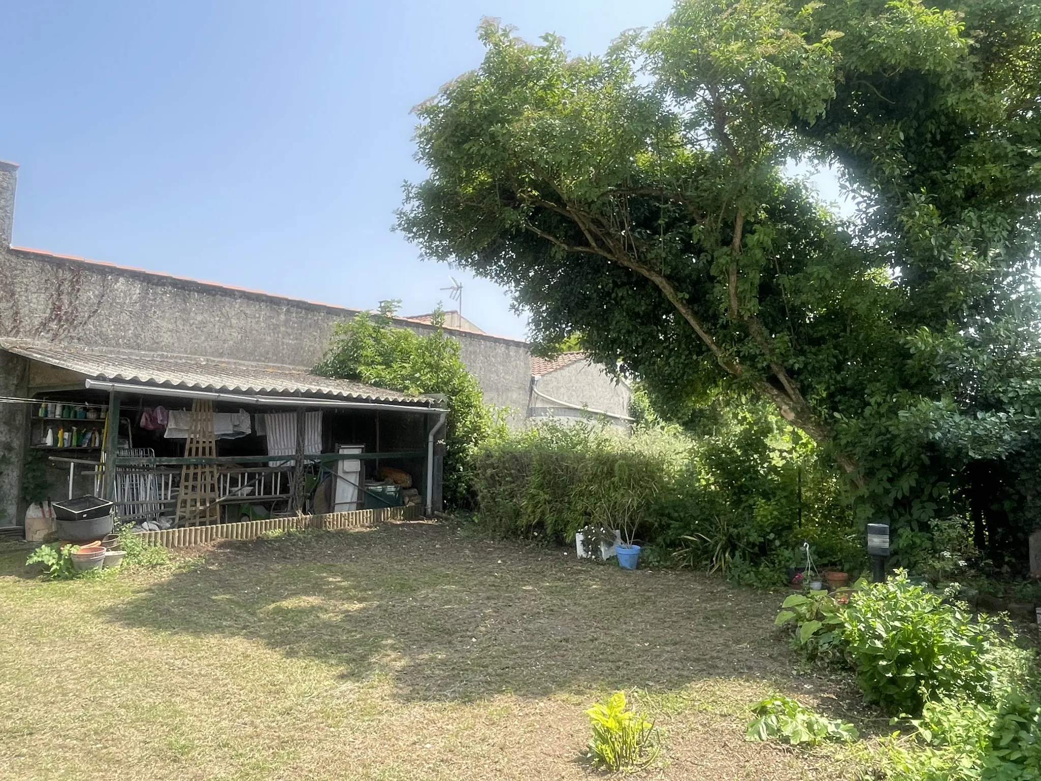 Achat maison à Croix Chapeau avec 3 chambres, jardin exposé sud et garage 