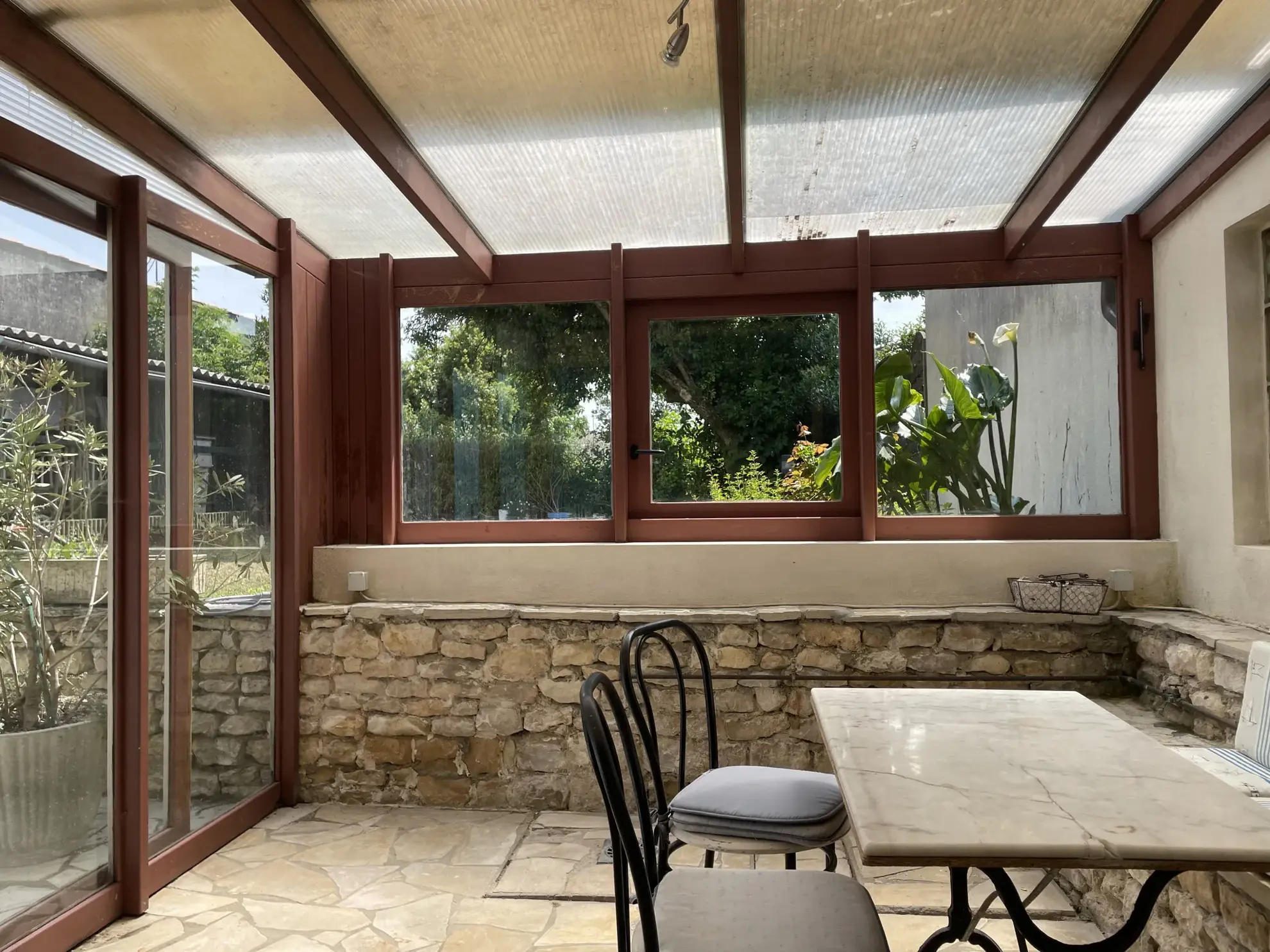 Achat maison à Croix Chapeau avec 3 chambres, jardin exposé sud et garage 