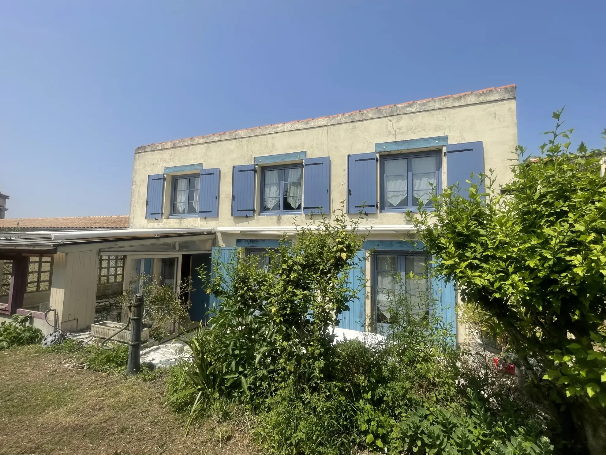 Achat maison à Croix Chapeau avec 3 chambres, jardin exposé sud et garage 