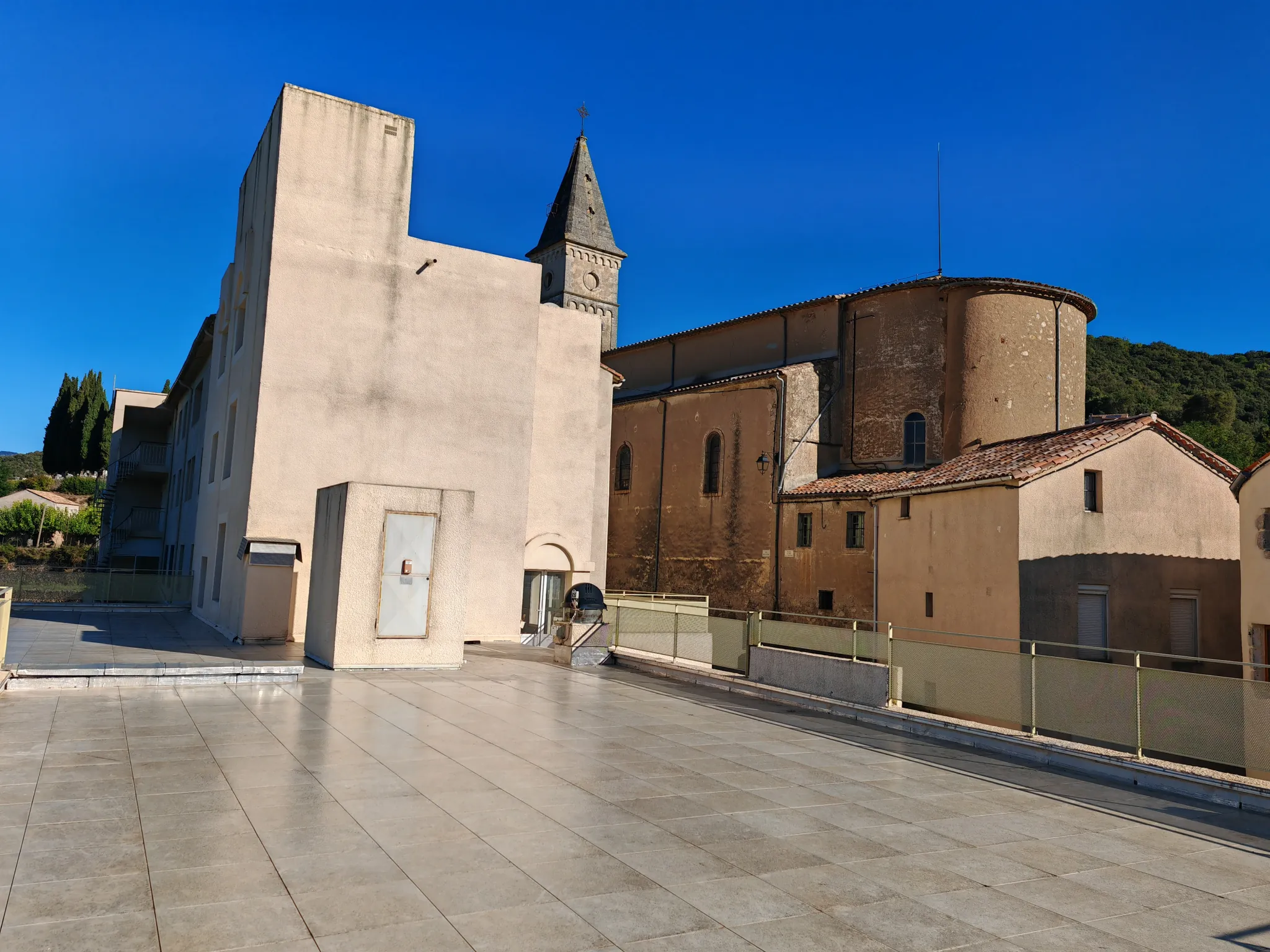 Appartement T2 avec terrasse et vue panoramique dans les Cévennes à partir de 108 000 € 