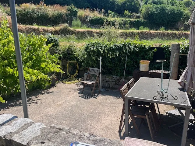 Appartement duplex en centre de village avec jardin privé à Zicavo