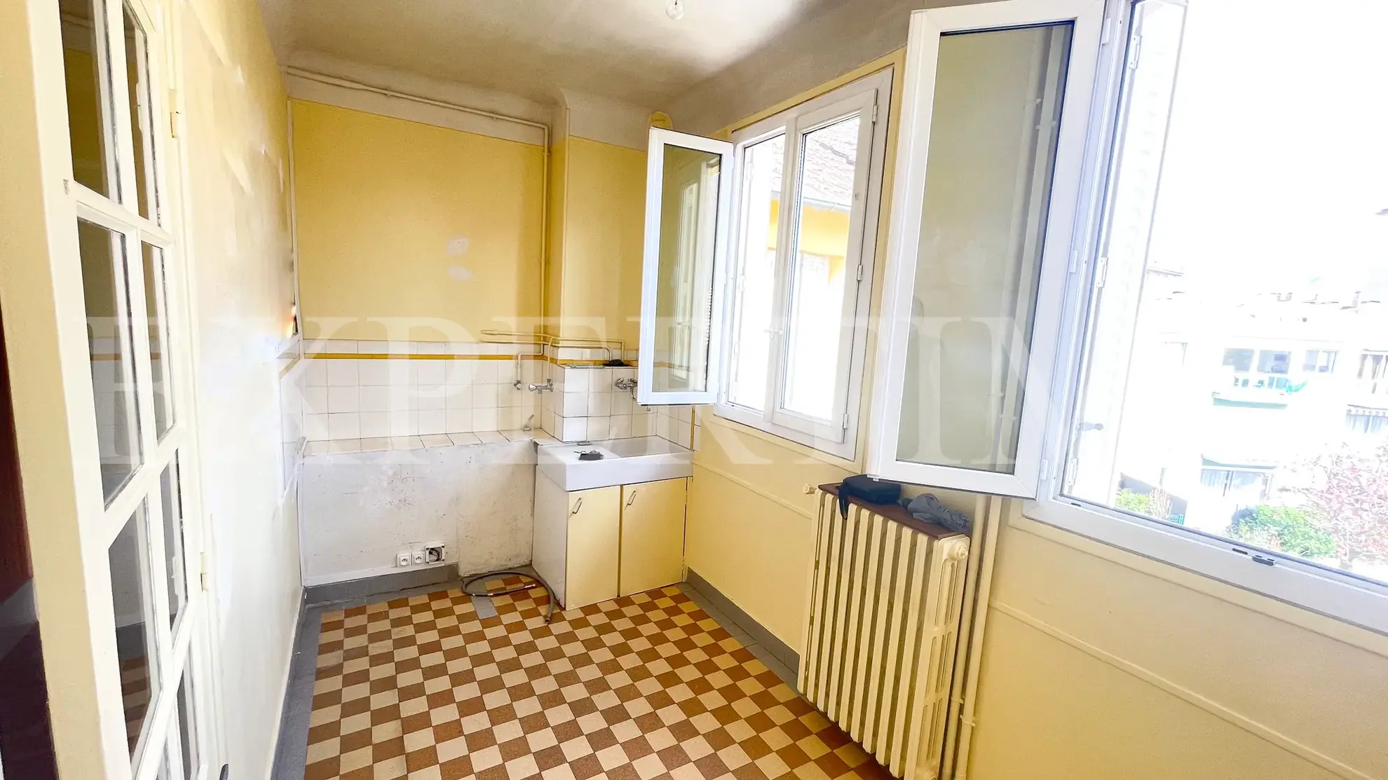 Appartement T3 à Nanterre de 57 m² avec cave, proche centre-ville 