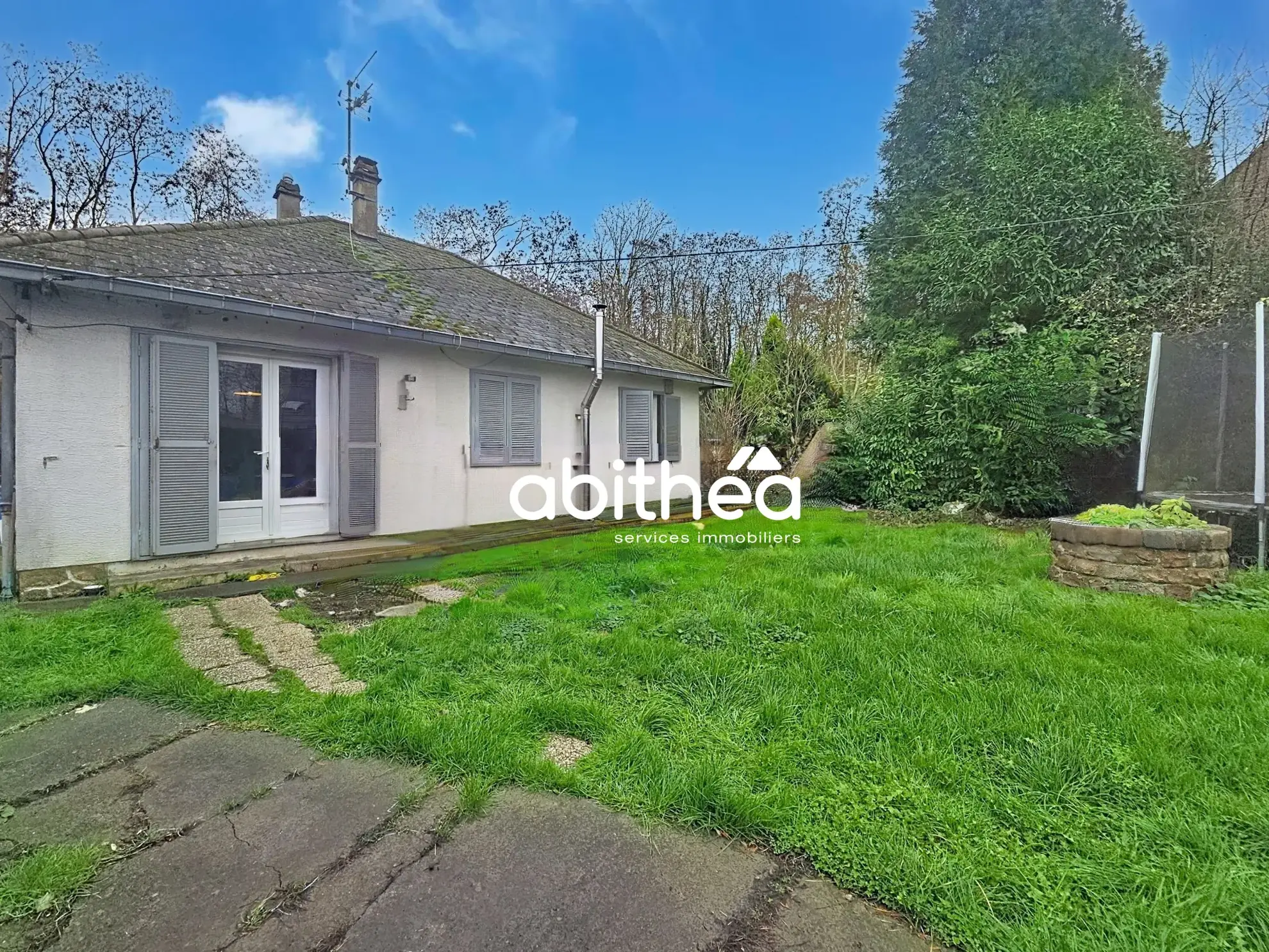 Maison individuelle à rénover avec dépendance et jardin à Vendin-le-Vieil