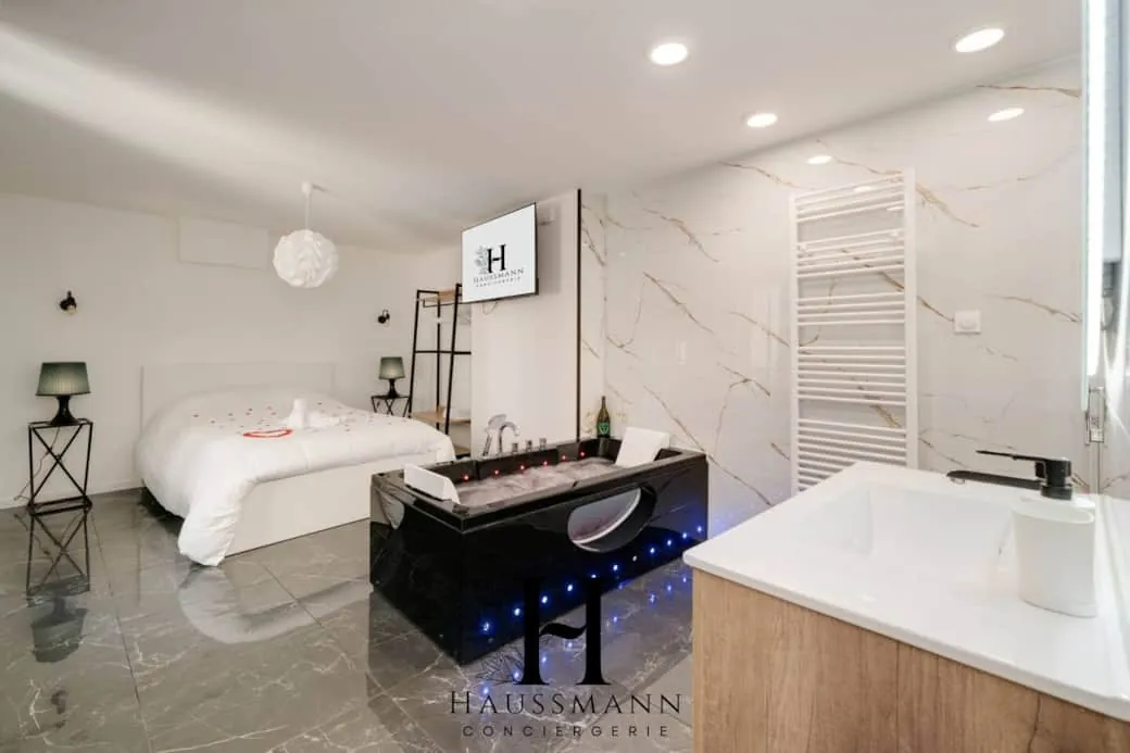 Appartement duplex de 45 m² avec jacuzzi à Nancy - Rénové en 2024 