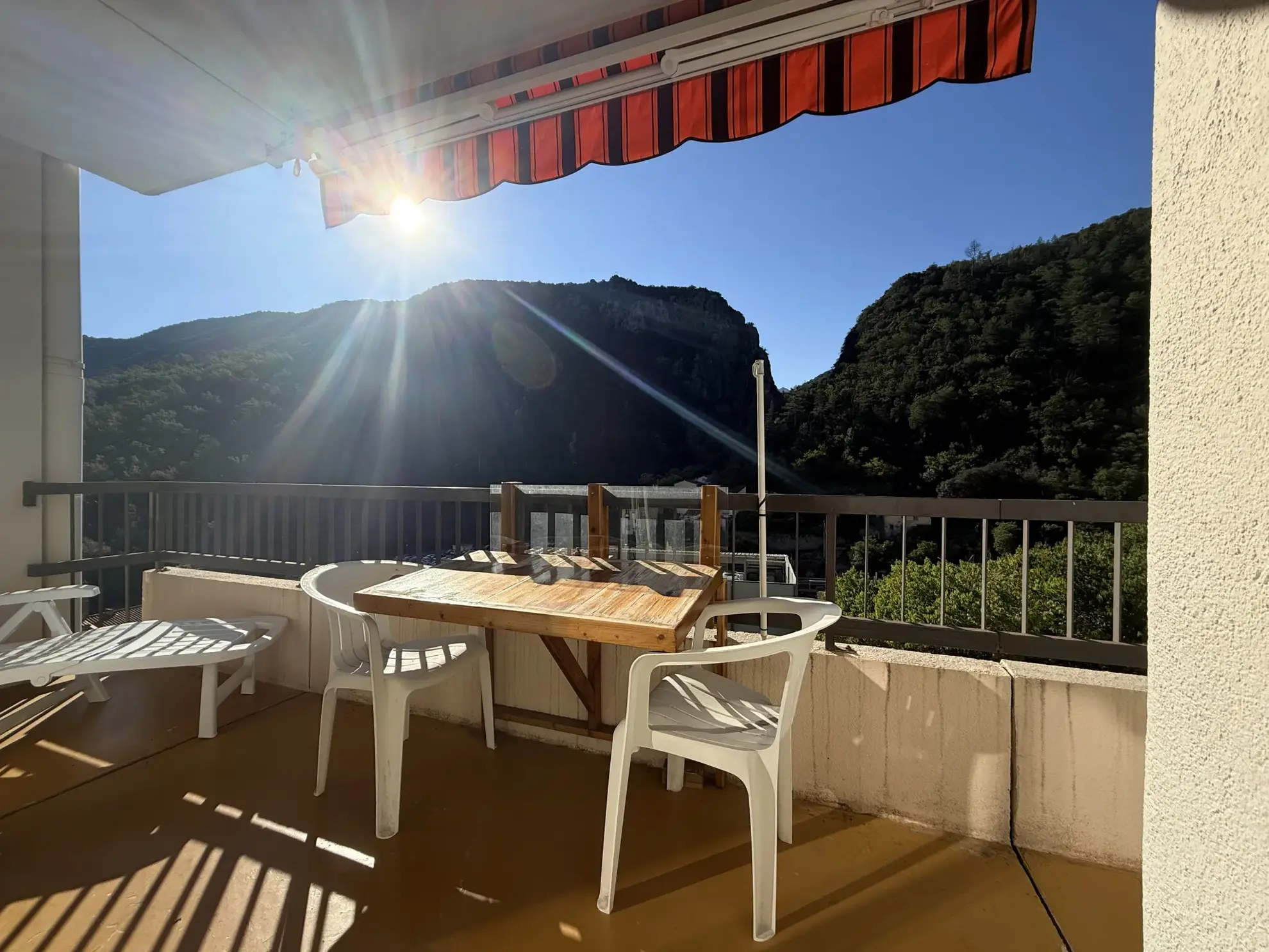 Studio avec terrasse, parking et vue sur la montagne à Amélie les Bains