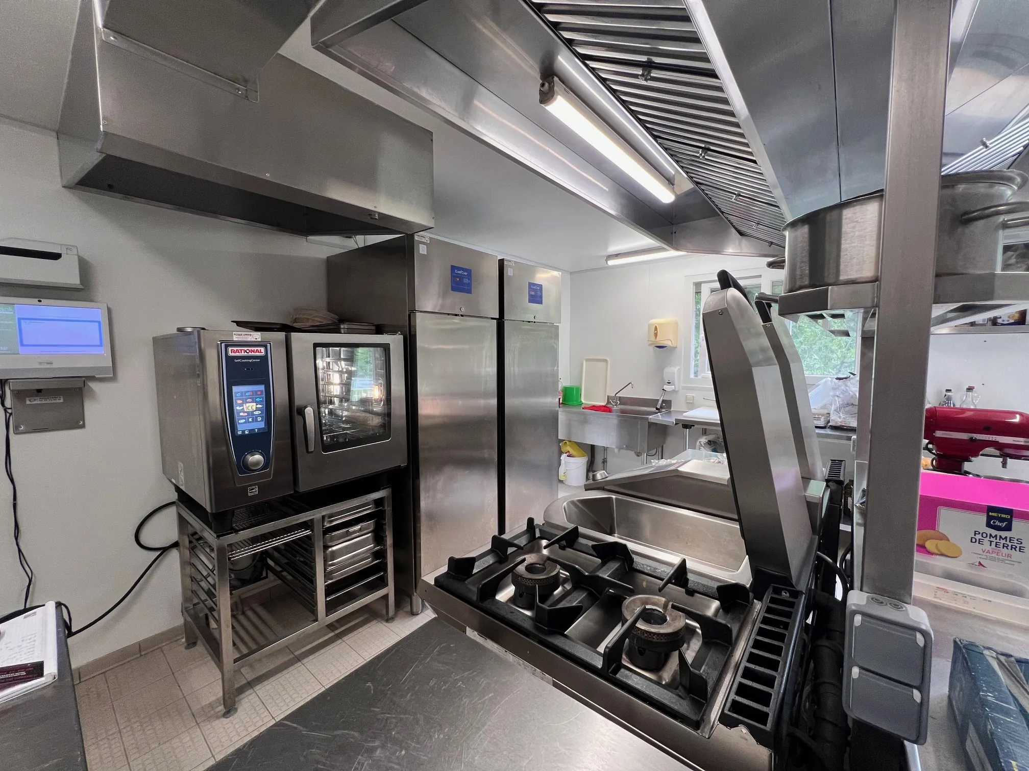 Fonds de commerce restaurant-pizzeria à Martel dans le Lot avec terrasse et vue sur Dordogne