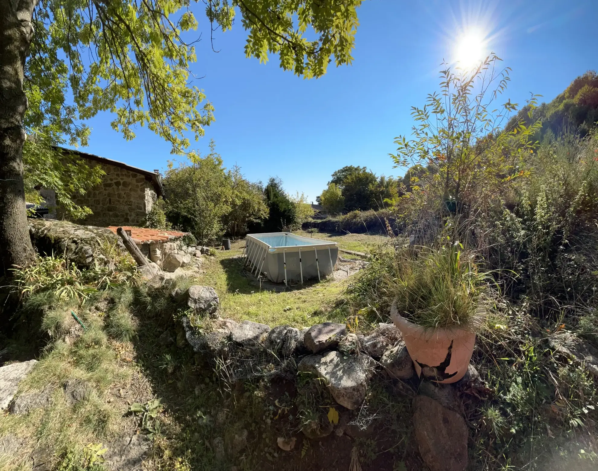 Maison de charme avec vue panoramique à Montpezat-sous-Bauzon