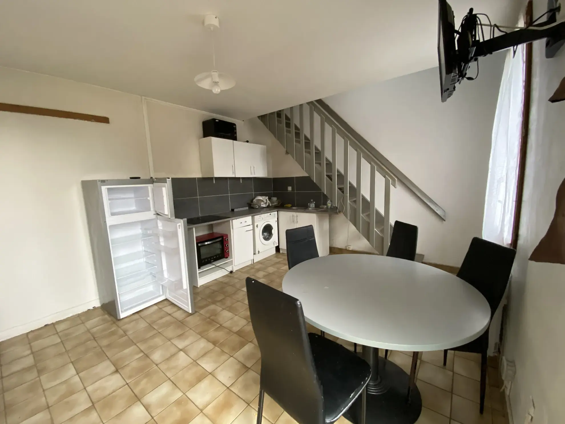 Maison à Bagnoles de l'Orne avec 4 appartements, jardin et garage – Investissement ou résidence 