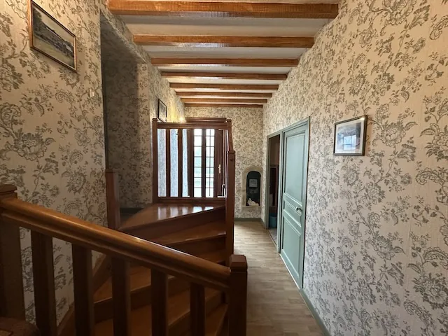 Vente ferme rénovée avec dépendances à Melay (71340) - 4 chambres, terrain de 3000 m² 