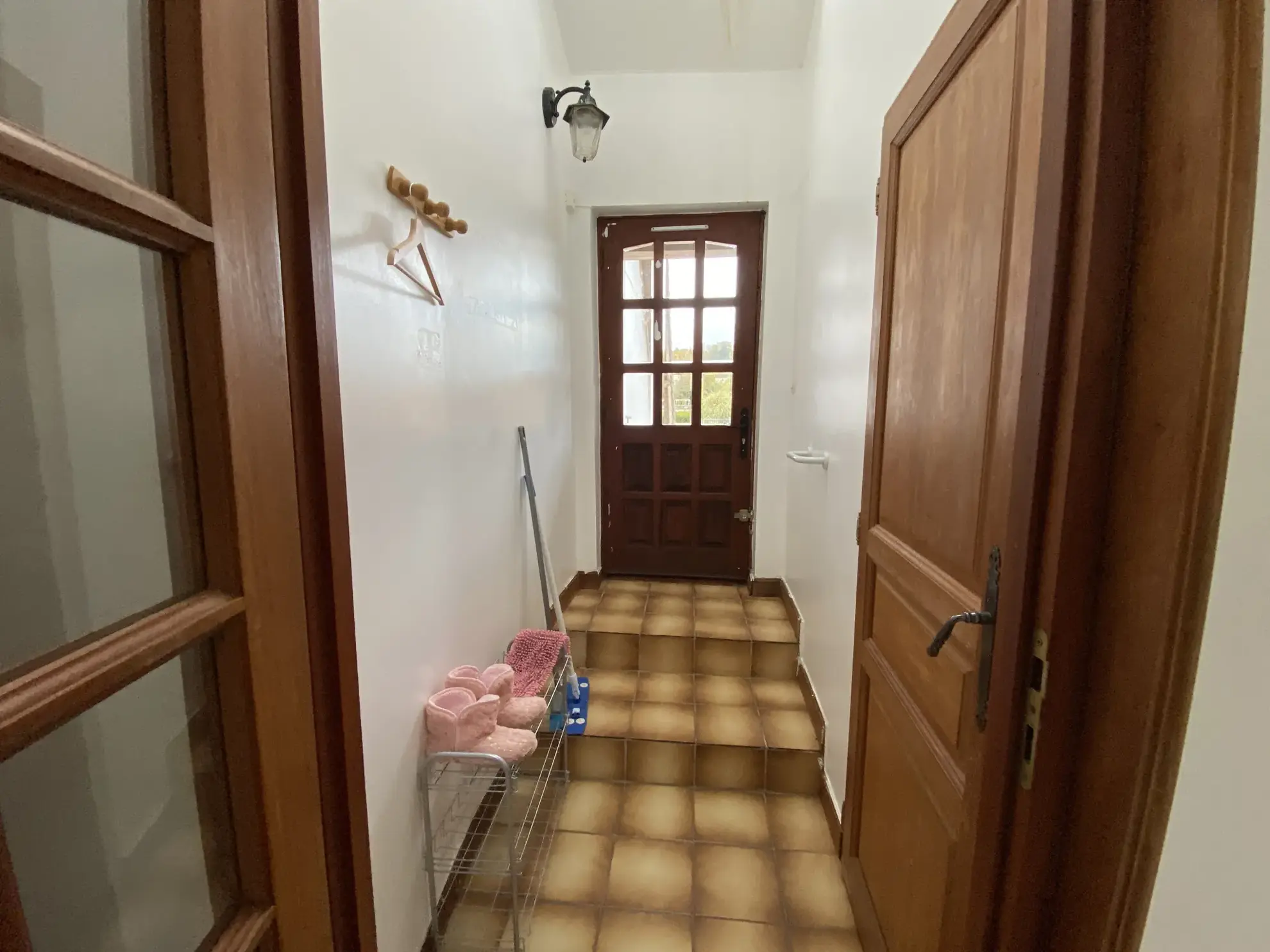 Maison à Bagnoles de l'Orne avec 4 appartements, jardin et garage – Investissement ou résidence 