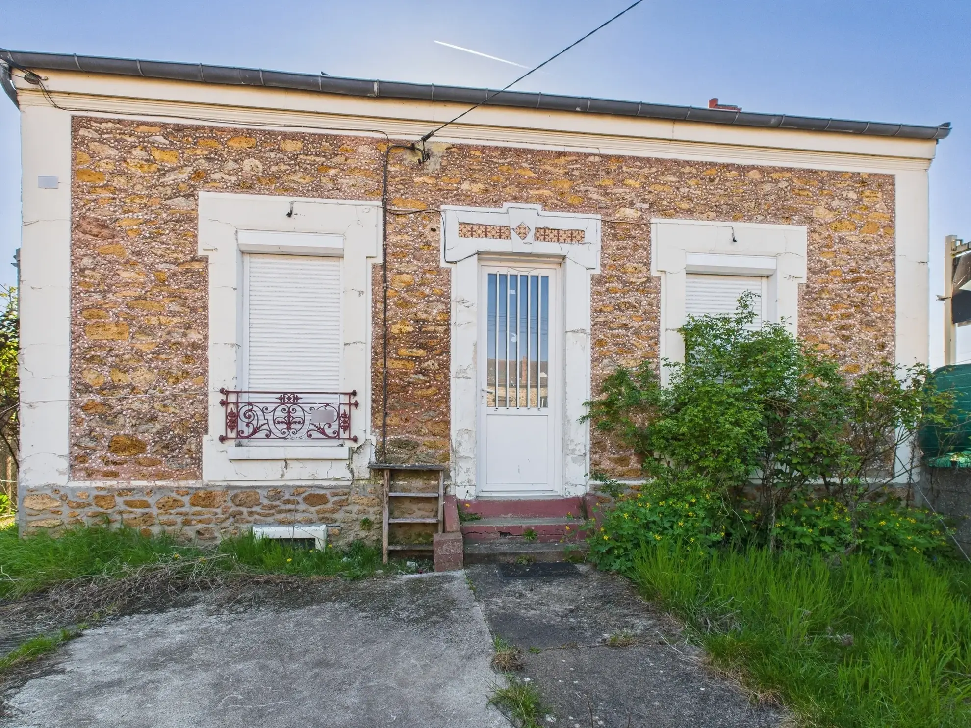 Maison à vendre à Corbeil-Essonnes avec grand potentiel et terrain de 600 m²