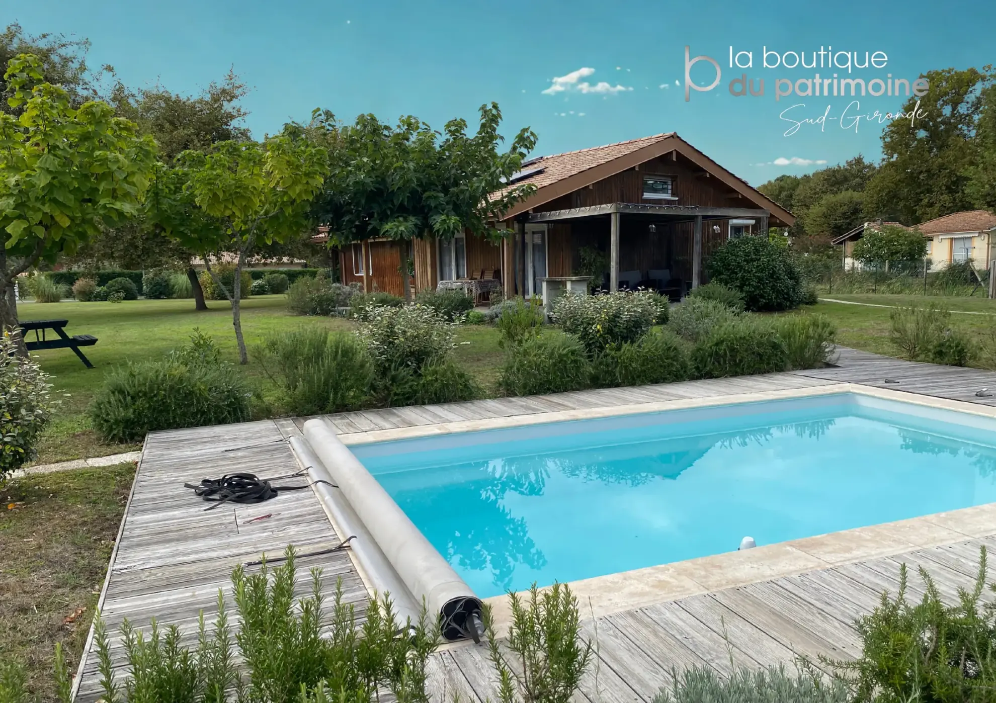Magnifique maison en bois de 2007 avec piscine et jardin à Captieux